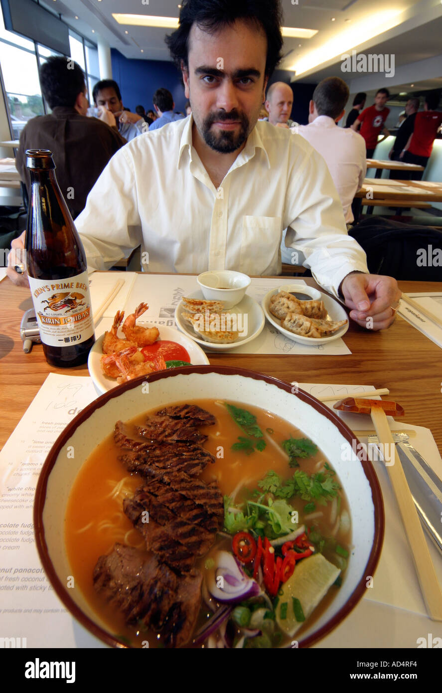 Japanisches Essen in einem Restaurant Wagamama Stockfoto