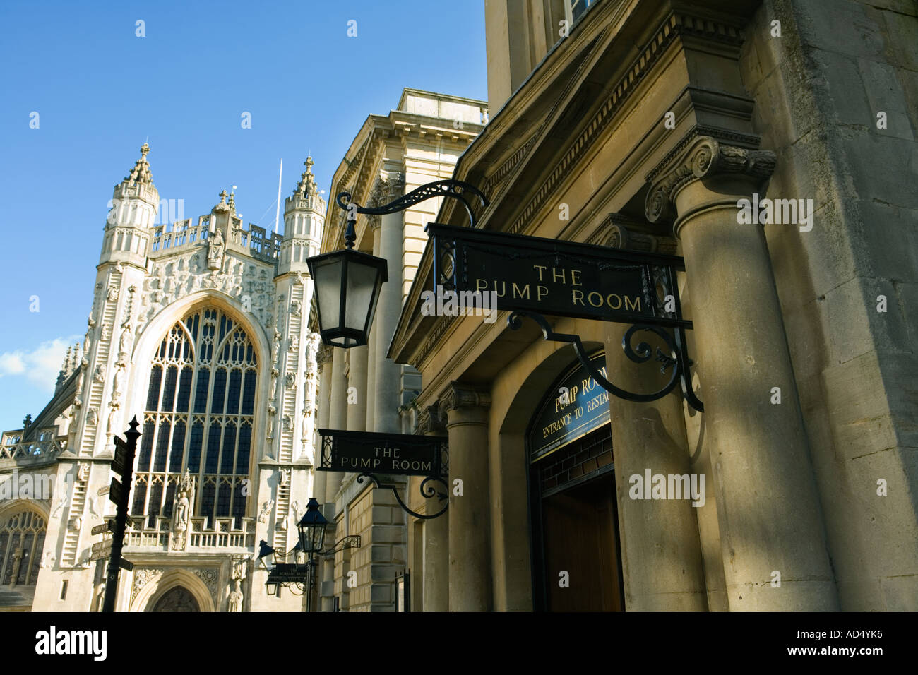 Bad Somerset UK römischen Kurort berühmt für georgische Architektur World Heritage Site The Pump Rooms und Bath Abbey Stockfoto