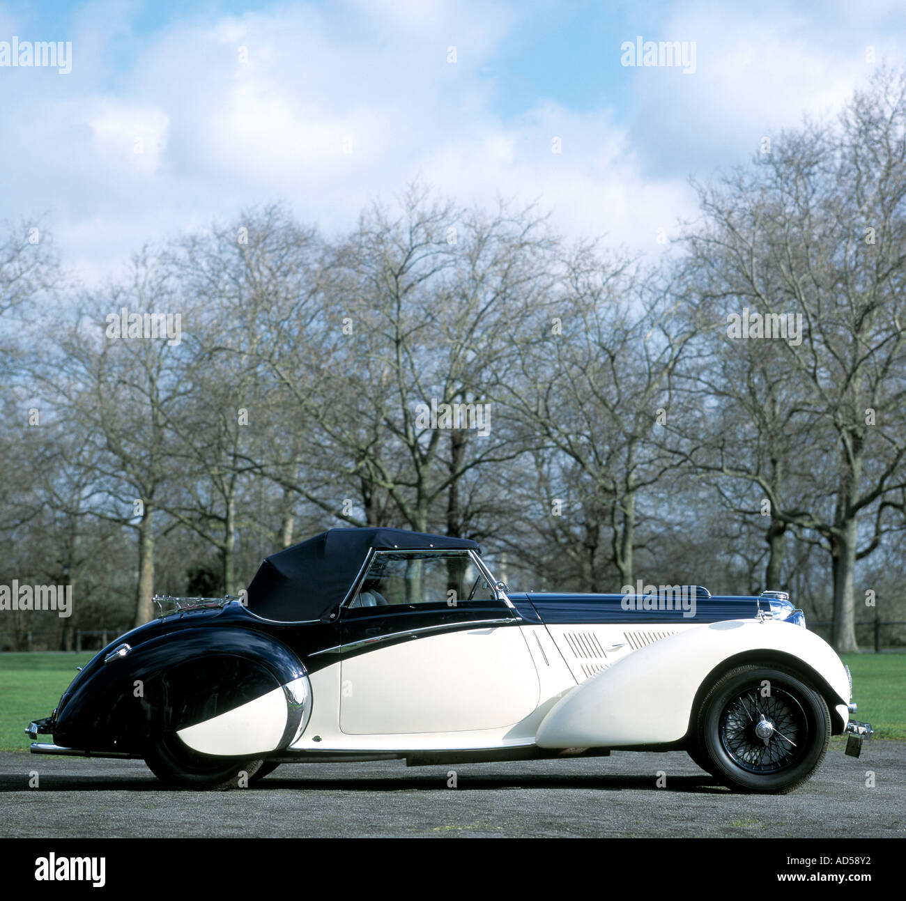 1939 Lagonda 'Le Mans' V12 Rapide Coupe. Zeigt die rechte Seite dieses klassischen Tourencoupés der 30er Jahre. Stockfoto