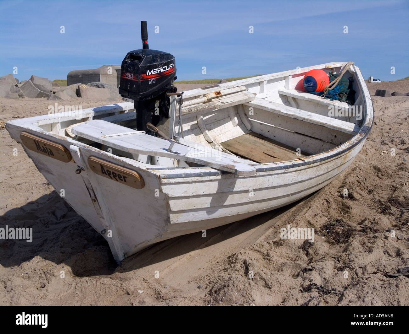 Krabbe Fishermens Boot geschleppt am Ufer westlichen Jütland Dänemark Stockfoto