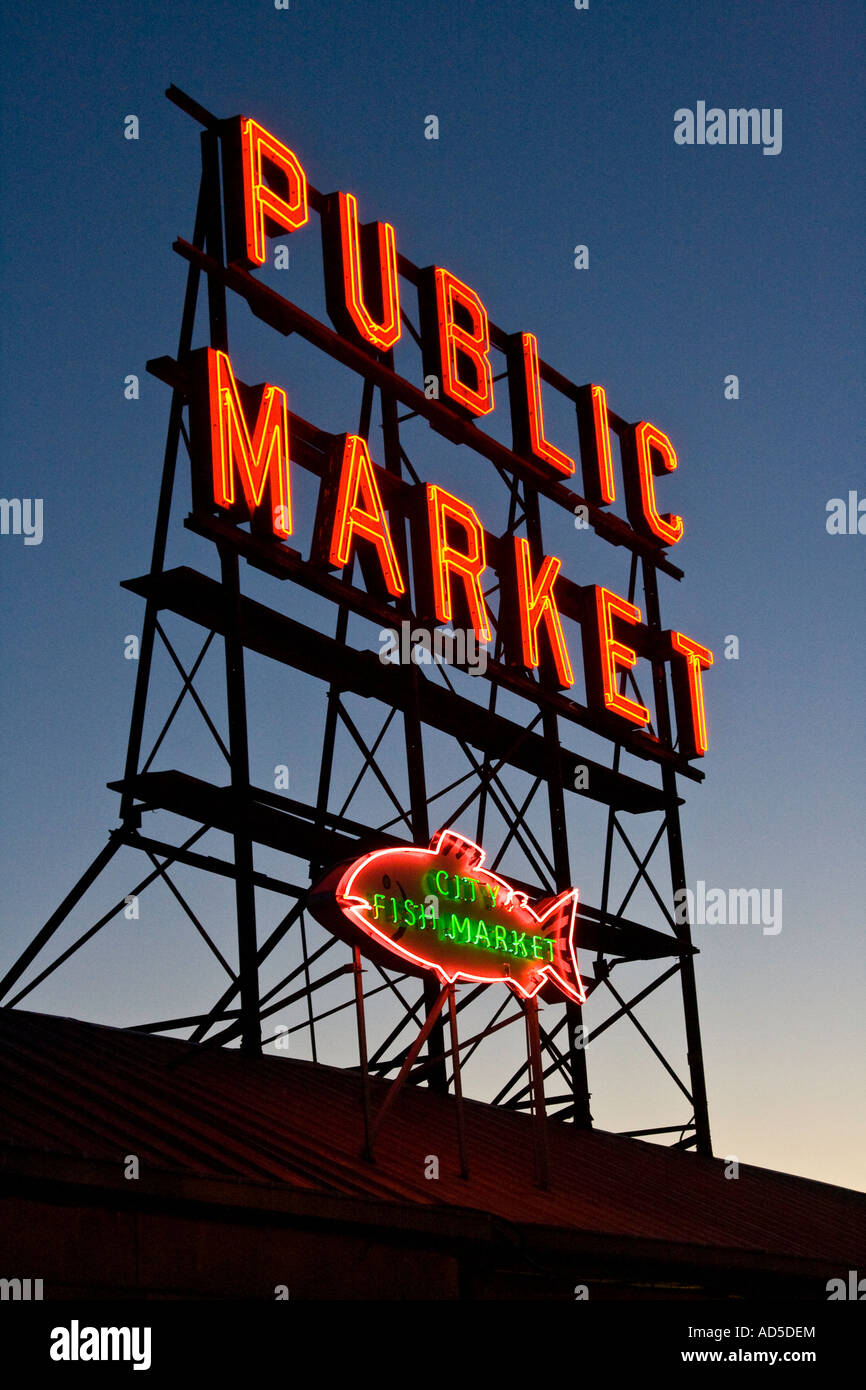Leuchtreklame am Pike Place Fish Market öffentlichen Markt Seattle Washington USA Stockfoto
