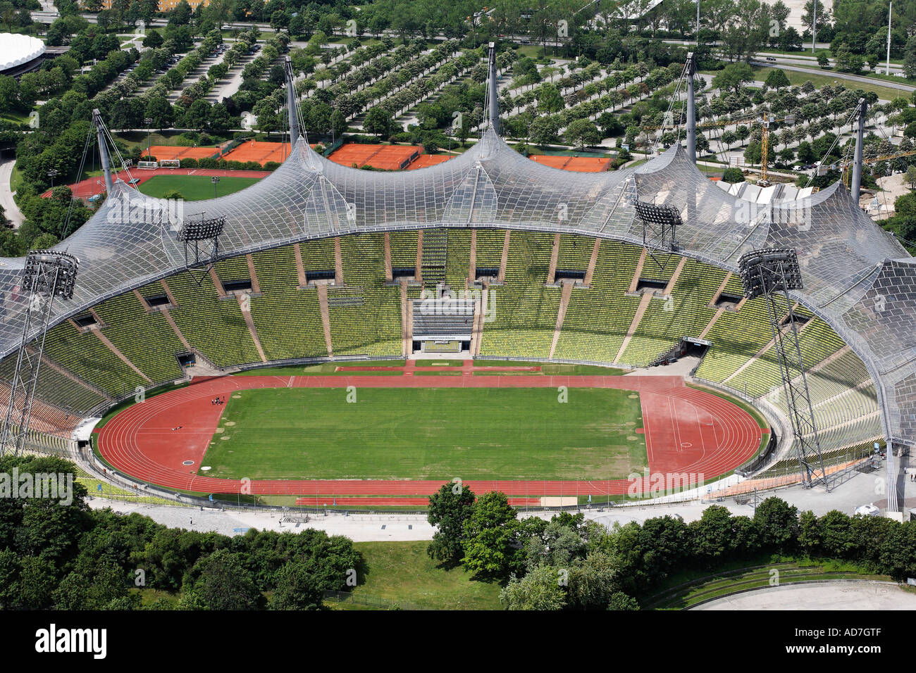 Olympiastadion Aussicht vom Olympiaturm München Bayern Deutschland Stockfoto