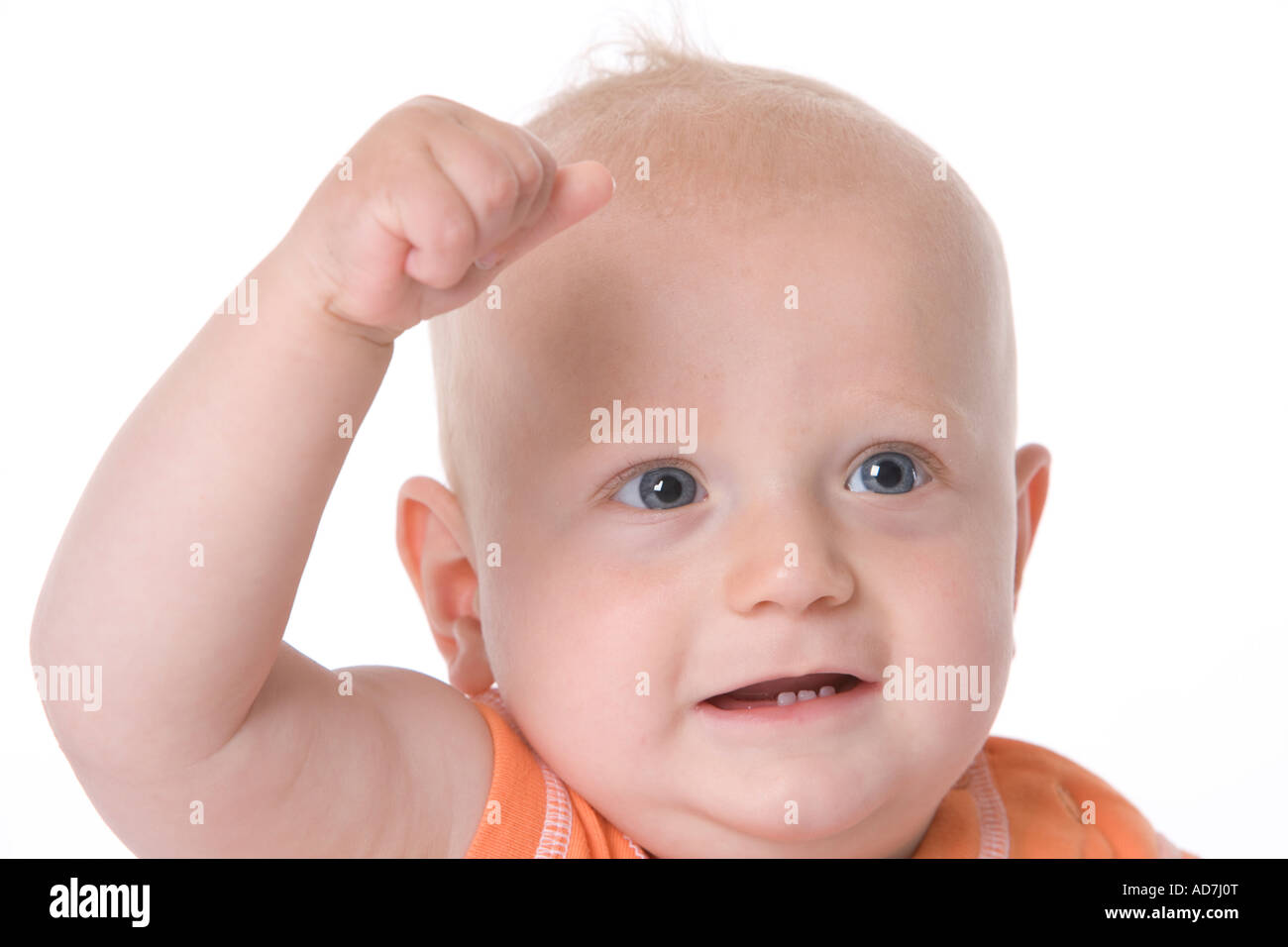 Porträt eines kleinen blonden Jungen mit einer Hand Stockfoto