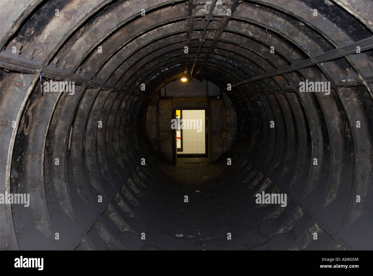 Lüftung-Tunnel für Victoria Line - u-Bahnstation Euston - London Stockfoto