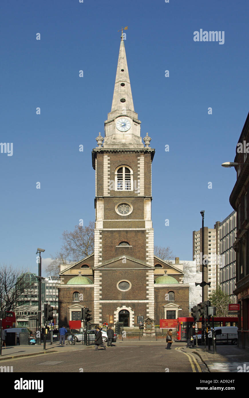 Kirche von England Pfarrkirche in der Stadt London St. Botolph ohne Aldgate und Heilige Dreifaltigkeit Minories auch als Aldgate Kirche England UK bekannt Stockfoto