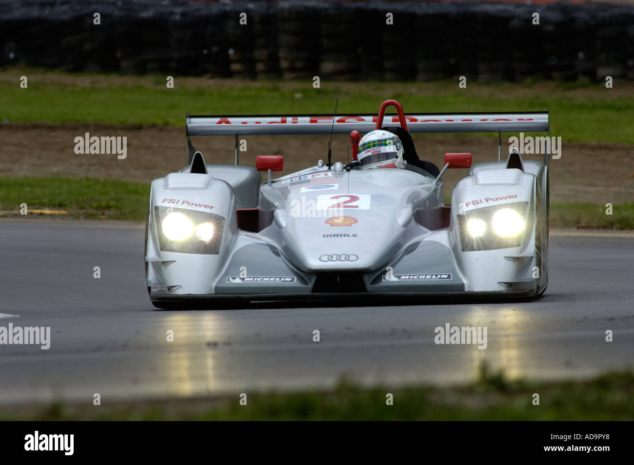 Allan McNish treibt den Audi R8 in der American Le Mans in Mid-Ohio 2006 Stockfoto