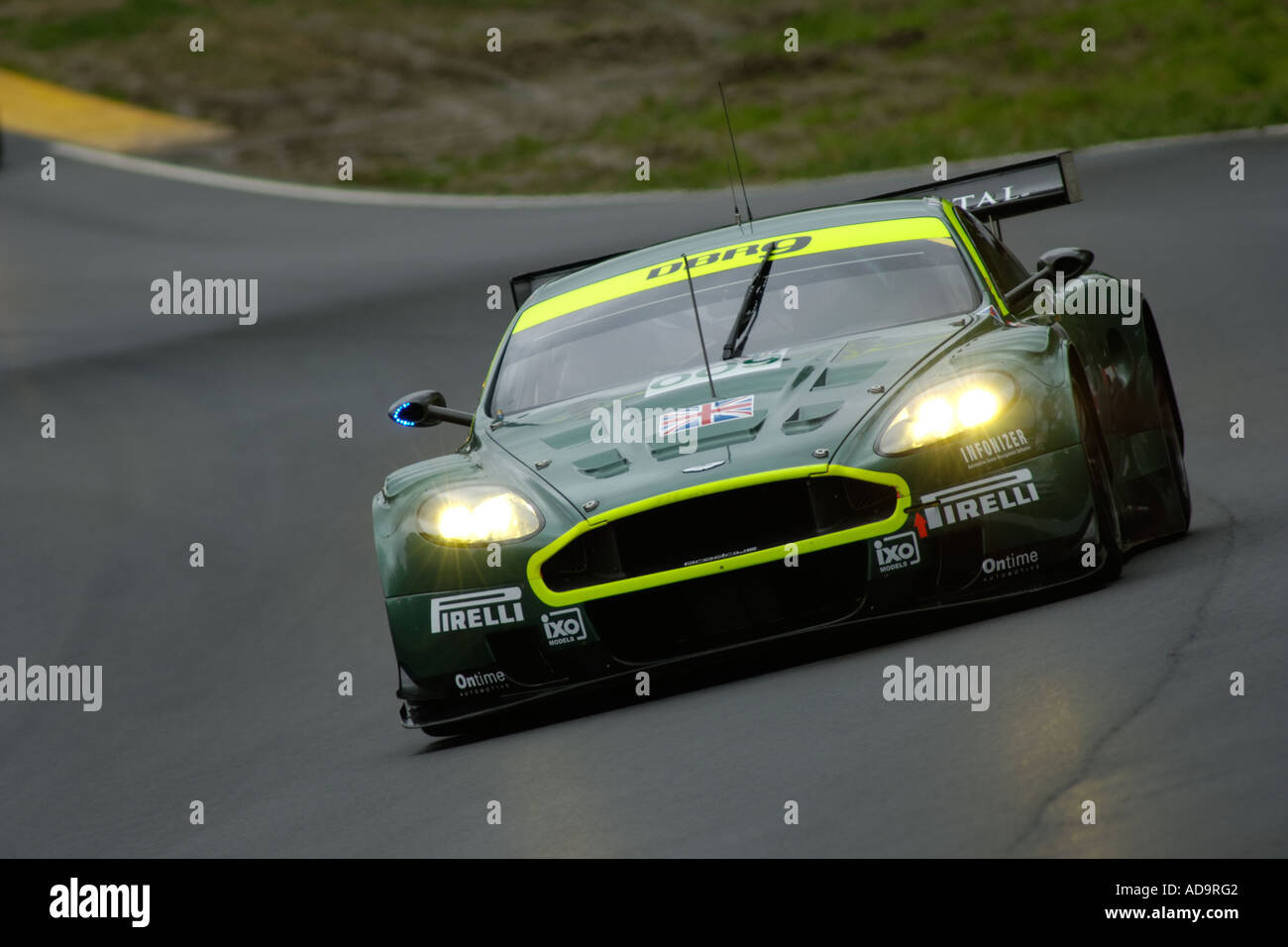 Solido 1/18 Scale Diecast 9062 Aston Martin DBR9 Le Mans 2009 #59 | Aston Martin Scale