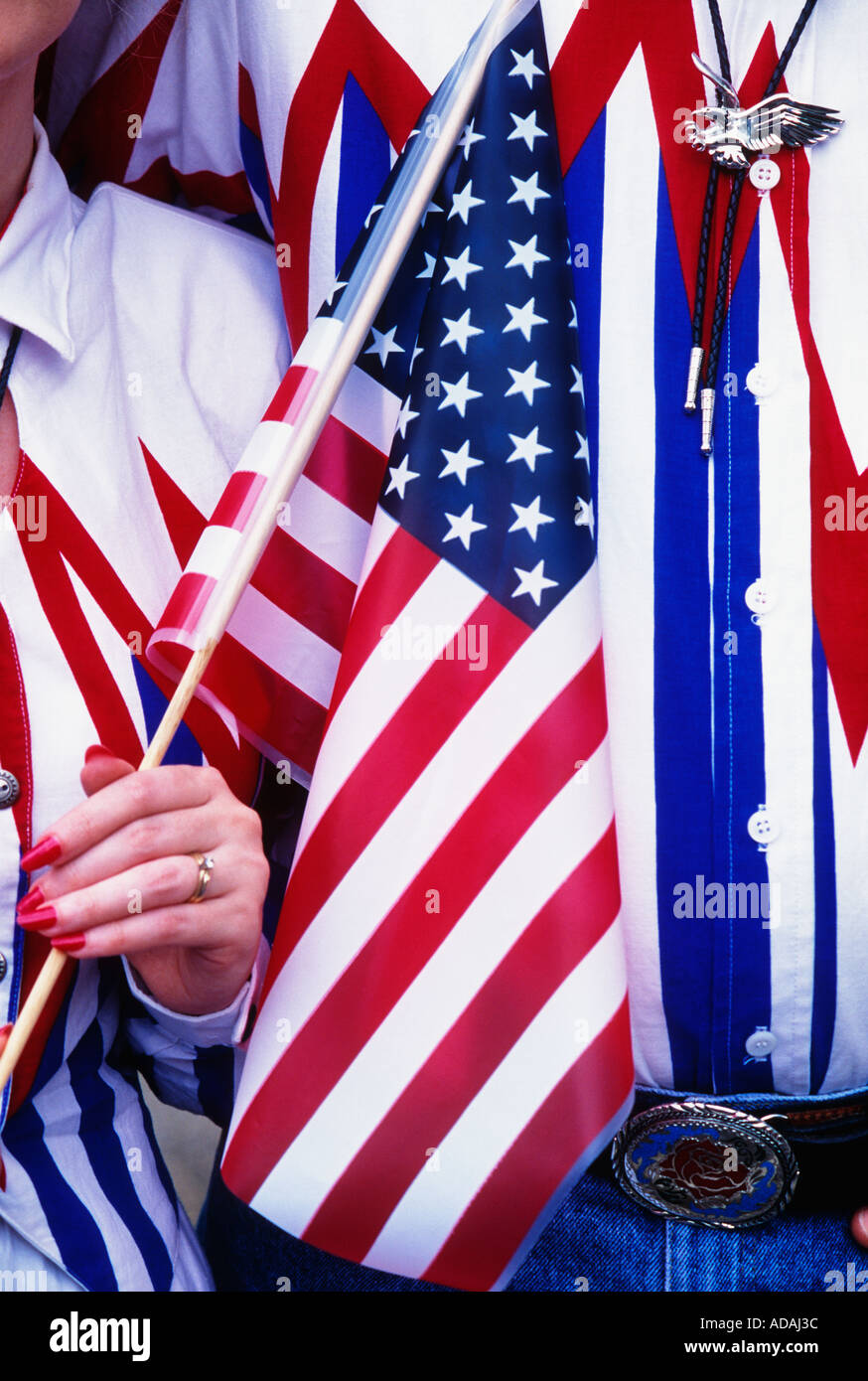 Patriotische paar mit amerikanischen Flagge Independence Day Feier Corydon Indiana Stockfoto