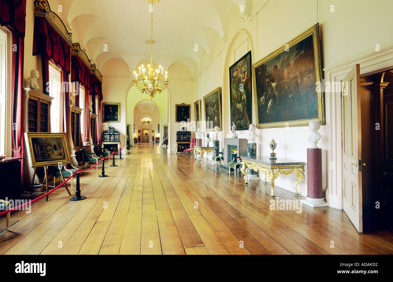 Castle Howard, Herrenhaus der Adelsfamilie Howard, Yorkshire, England. Drehort für Brideshead Revisited. Die lange Galerie. Stockfoto