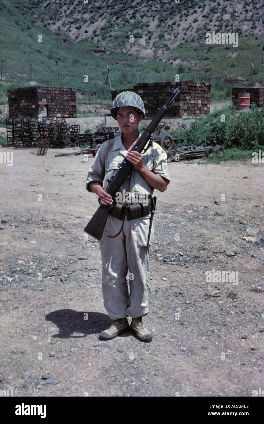 Vintage Foto von Republik von Korea ROK Soldat während der Koreakrieg 1951 Stockfoto