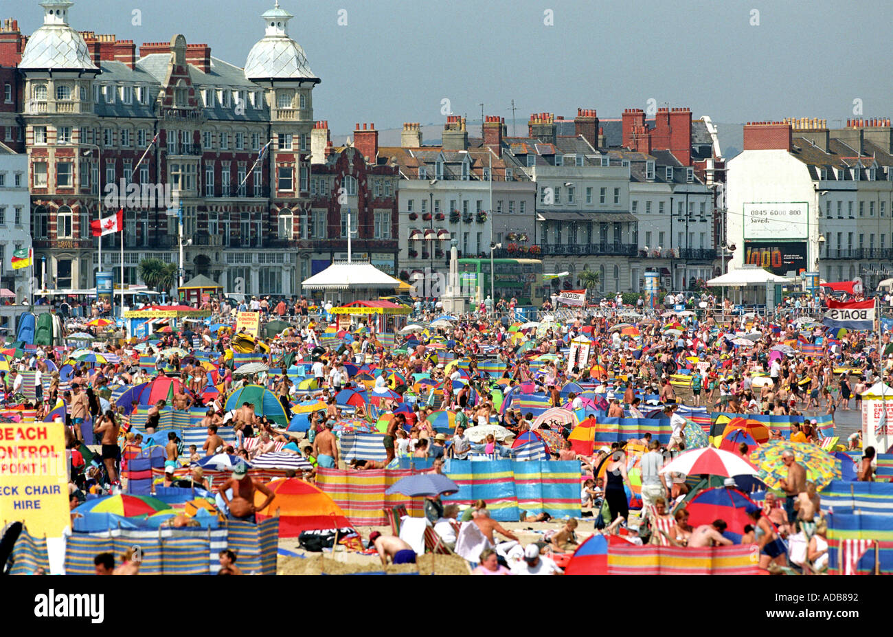 Überfüllten Strand von Weymouth in Dorset England UK Stockfoto