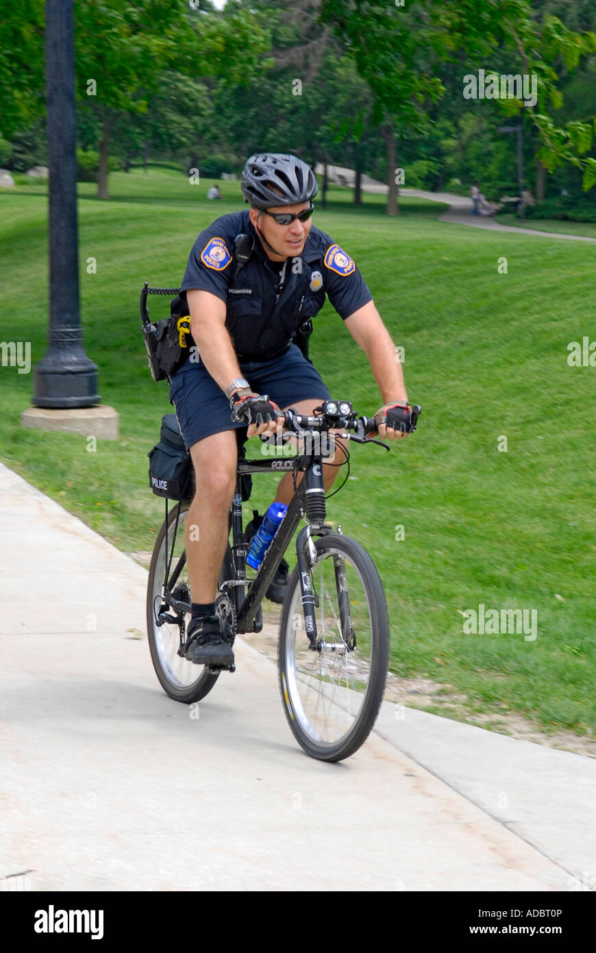 Grand Rapids Michigan Polizist Patrouille Straßen auf Fahrrädern Stockfoto