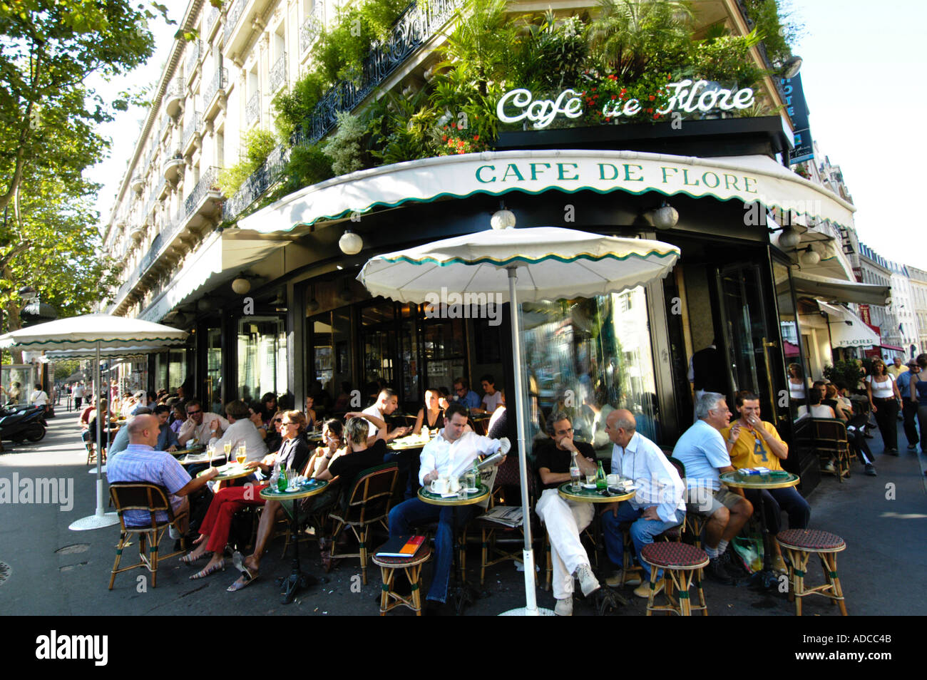 Cafe de Flore in Saint Germain des Pres Paris Frankreich Stockfoto