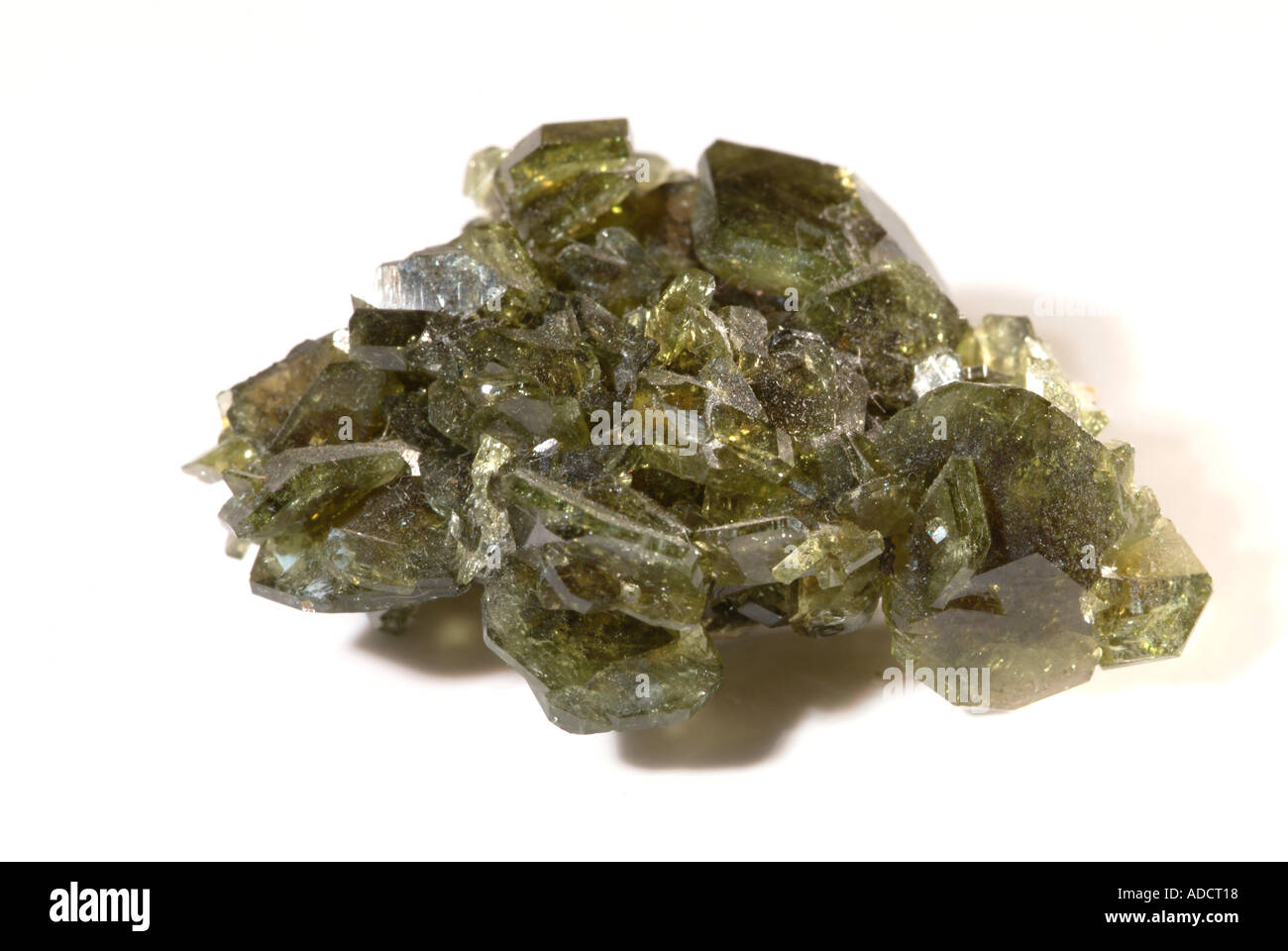 Mineralische Uvarovite olivgrün Kristall-Gruppe, Brumado, Bahia, Brasilien Stockfoto