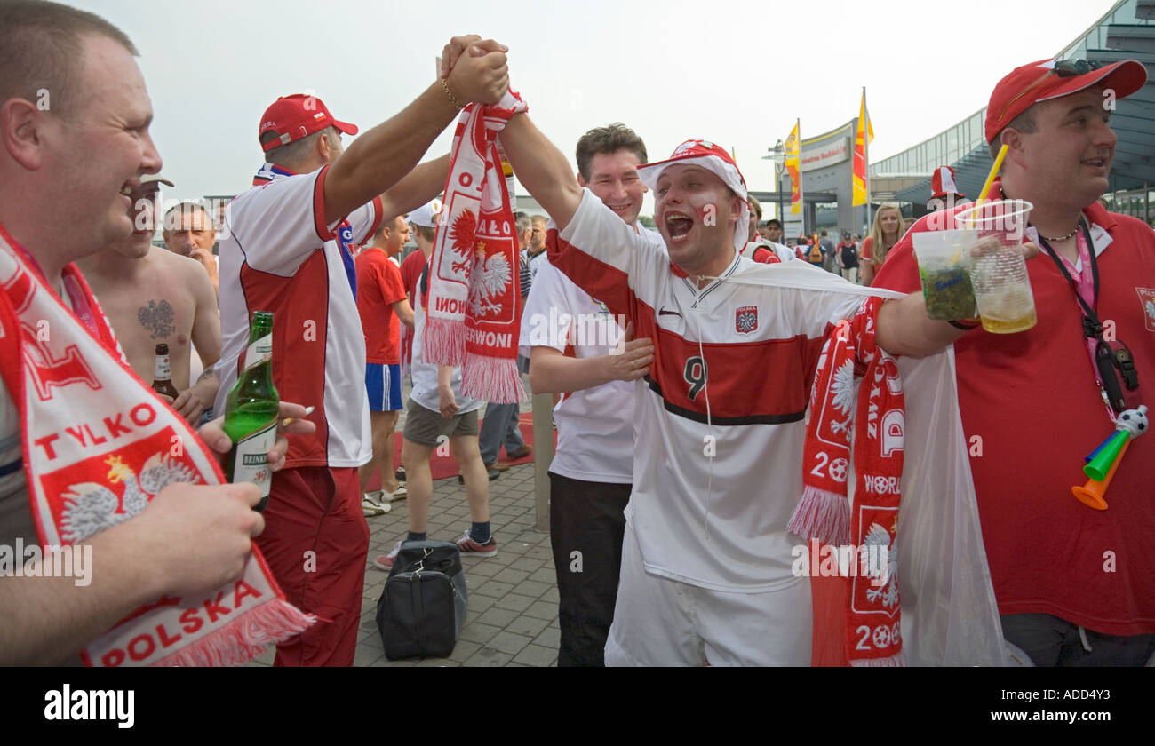 Polnischen Fußball-Fans jubeln in gute Stimmung Stockfoto