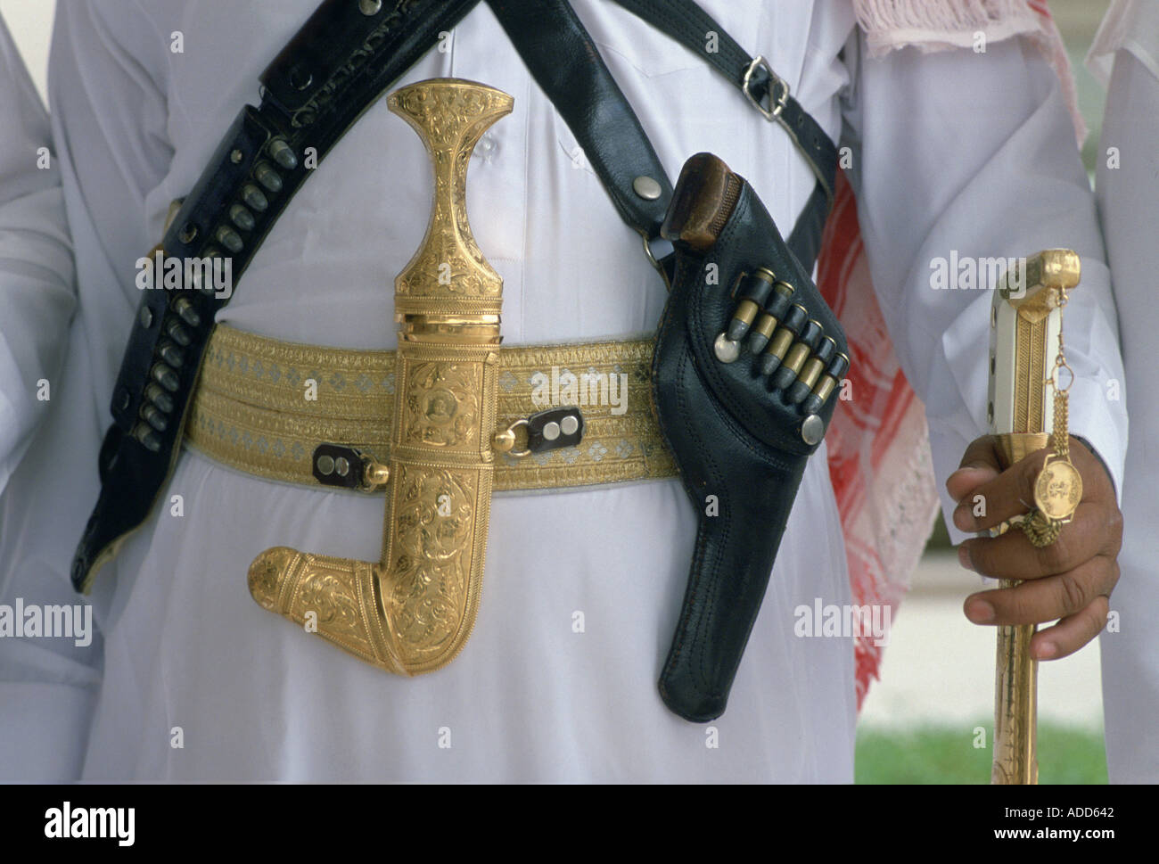 Waffen für einen königlichen Gardist Khanjar Messer Pistole und Schwert Stockfoto