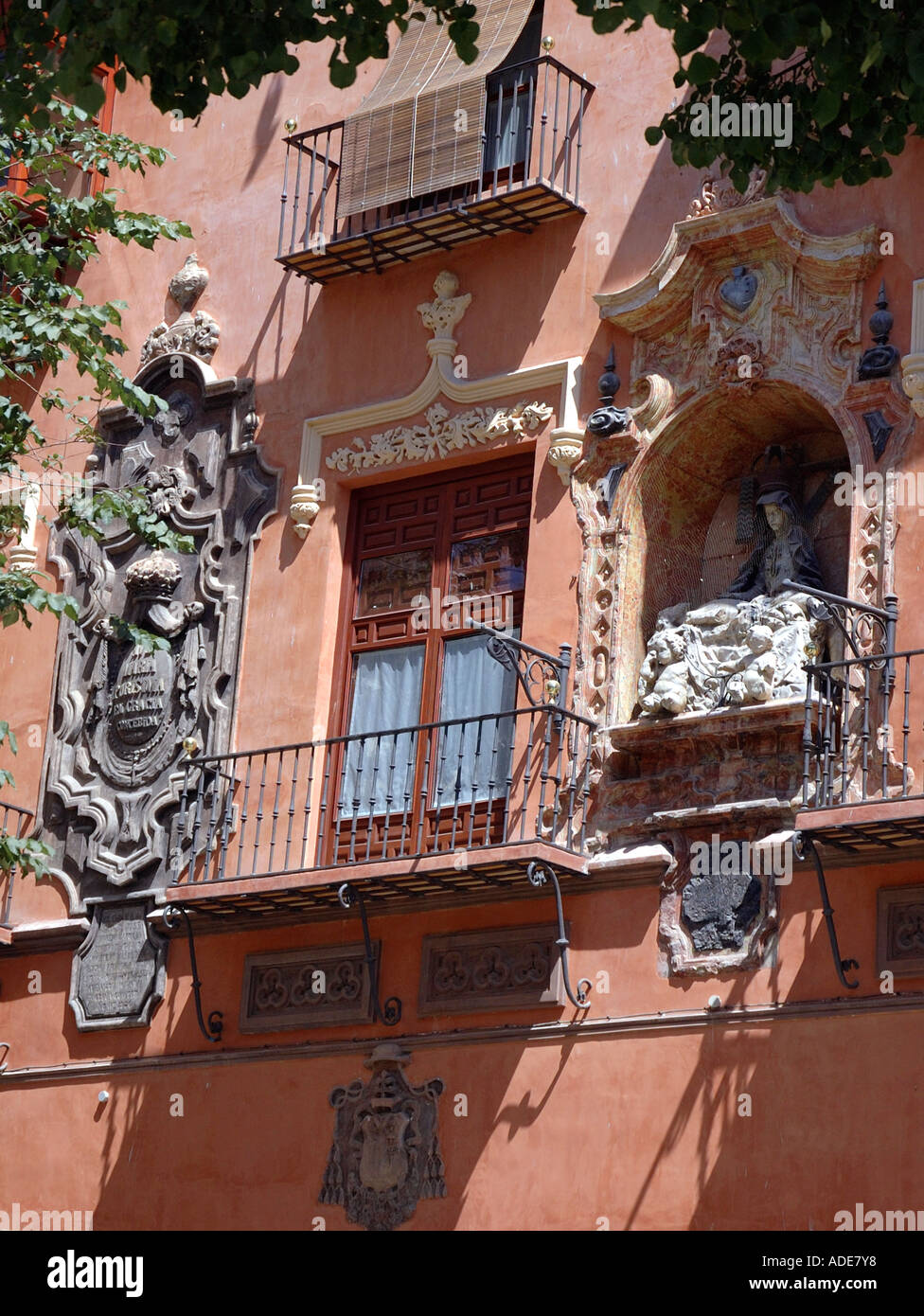 Ansicht der charakteristischen Gebäude Granada Andalusien Andalusien España Spanien Iberia Europa Stockfoto