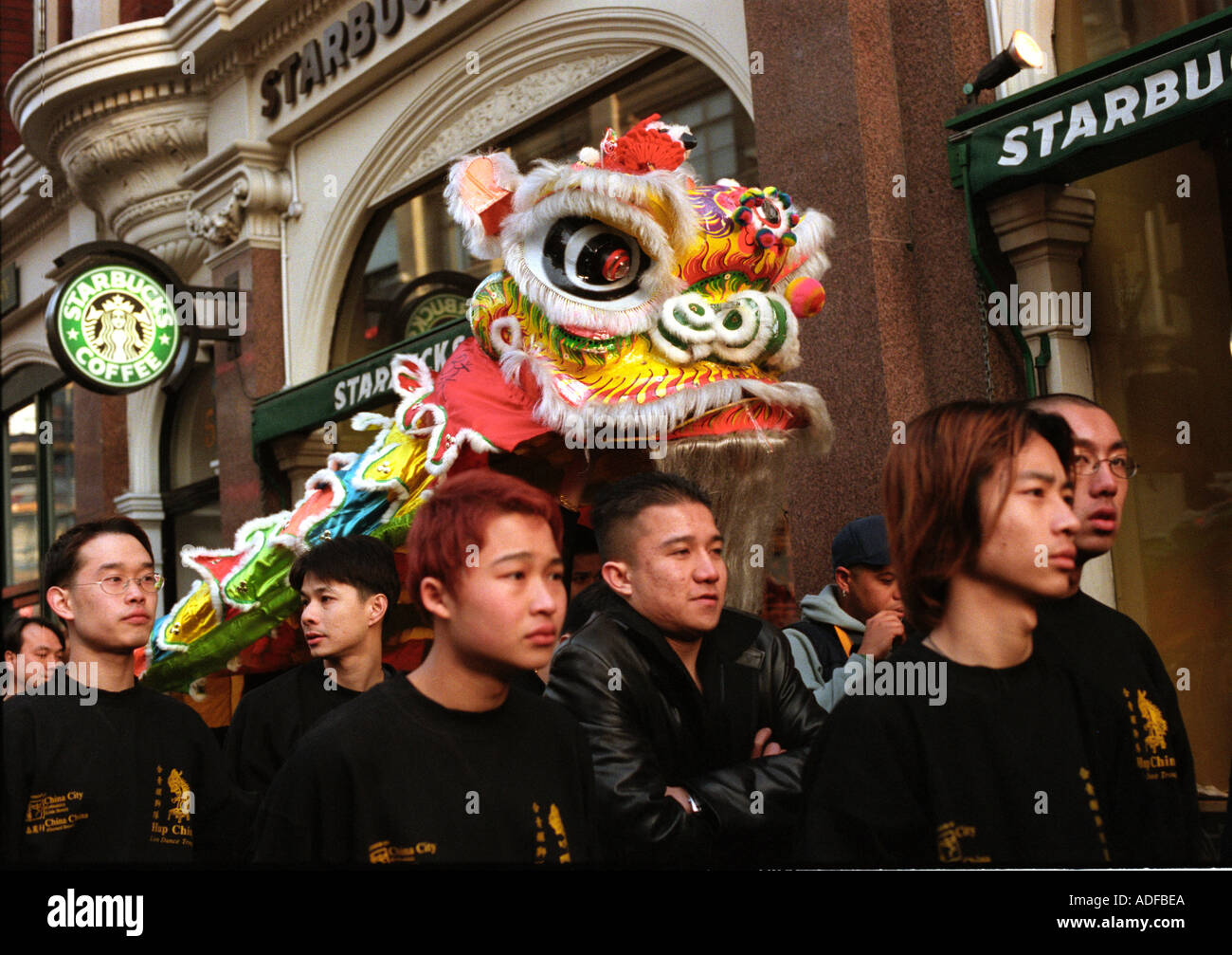 Chinesisches Neujahr feiern in den Straßen von Soho im Zentrum von London. Stockfoto