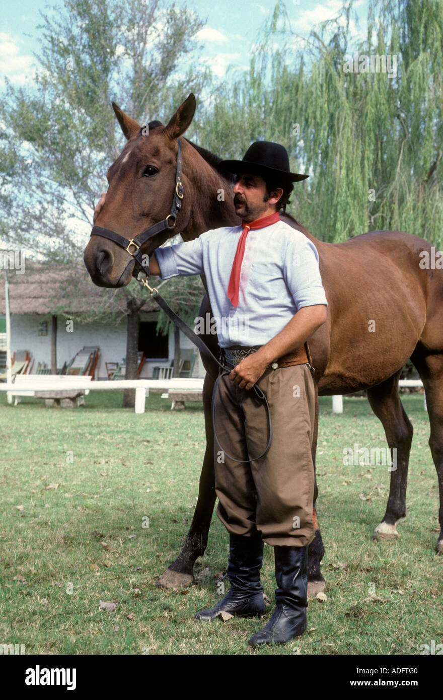 Argentinischen Volkes, erwachsener Mann, Männlich, Gaucho, Estancia San Antonio de Areco, Provinz Buenos Aires, Argentinien Stockfoto