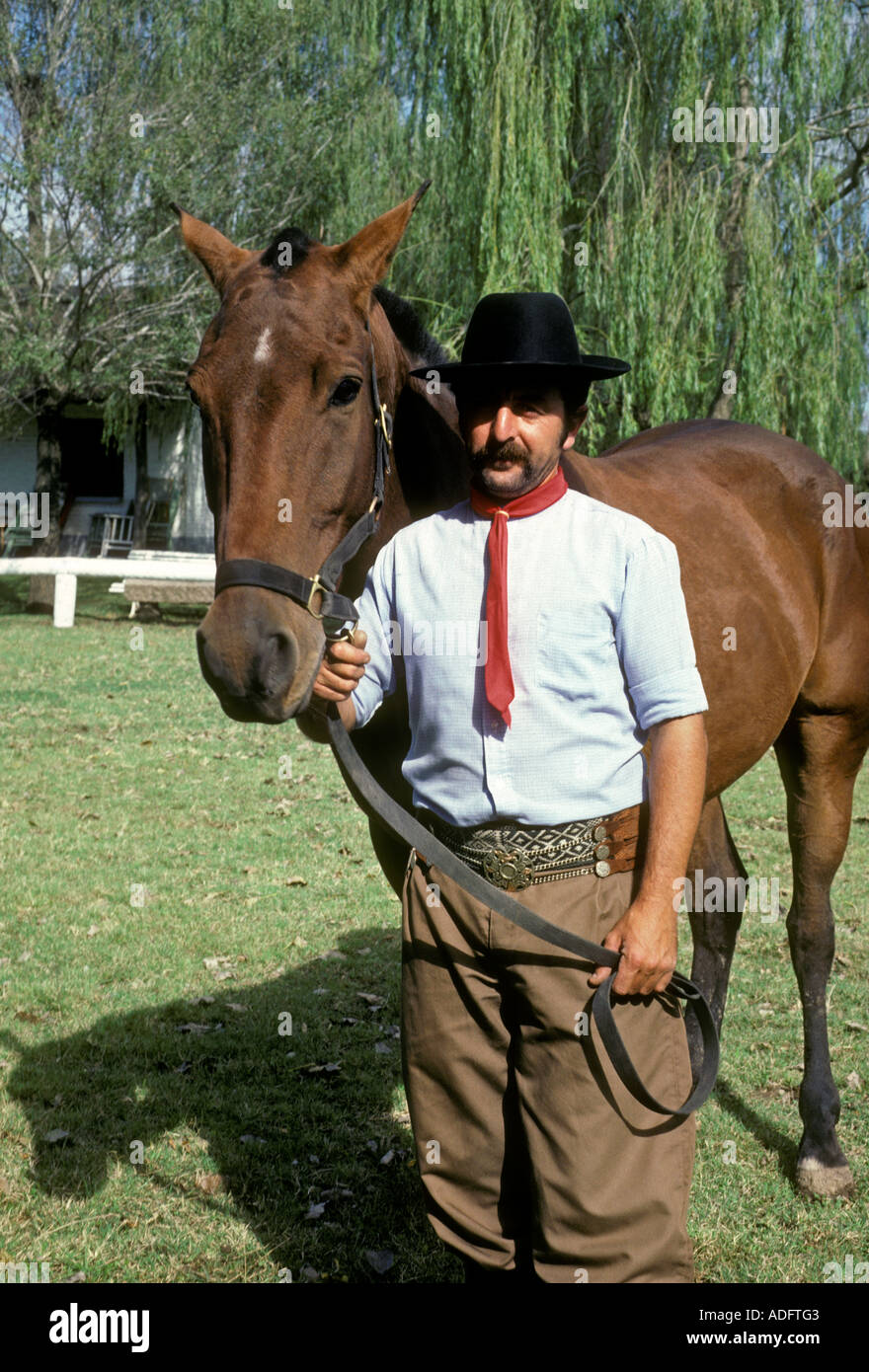 Argentinischen Volkes, erwachsener Mann, Männlich, Gaucho, Estancia San Antonio de Areco, Provinz Buenos Aires, Argentinien Stockfoto