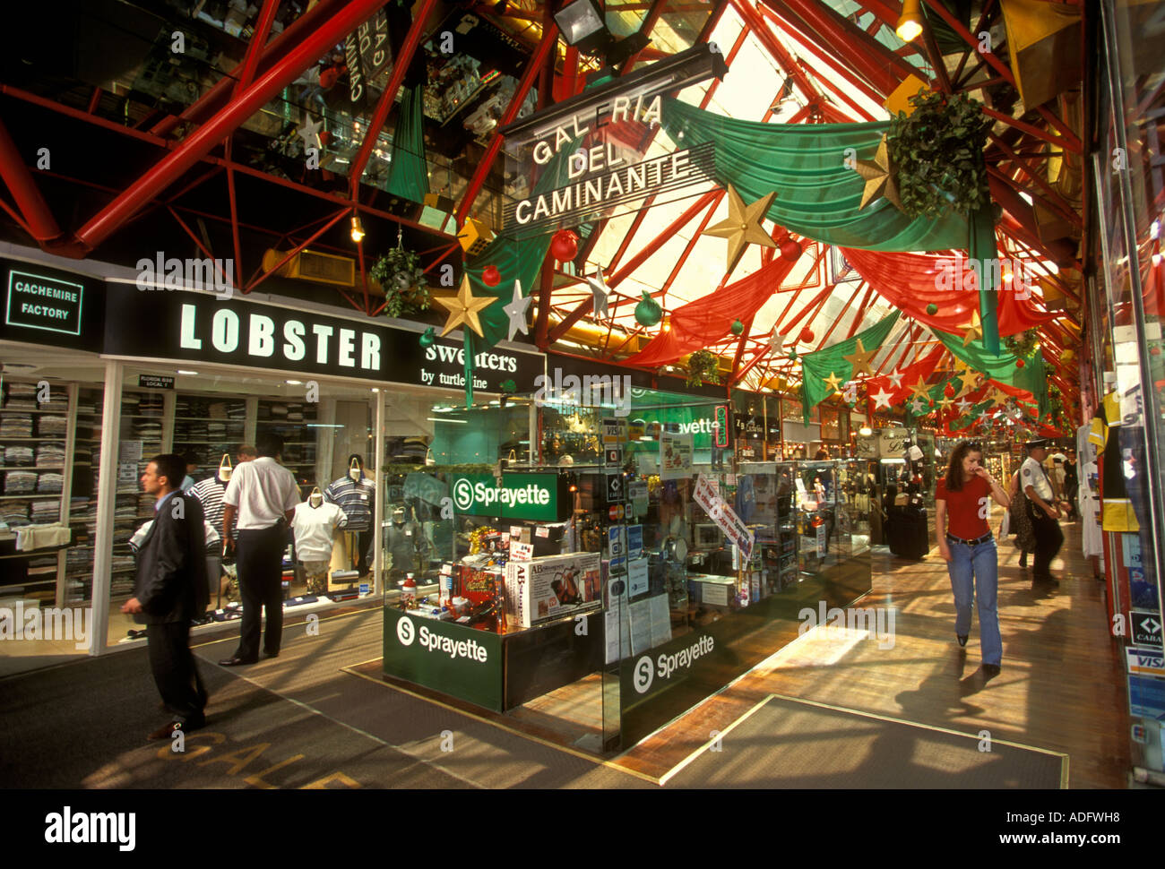 Argentinischen Volk, Shopper, Einkaufen, Einkaufszentrum, Shopping Galerie, Galeria del Caminante, Calle Florida, Buenos Aires, Argentinien, Südamerika Stockfoto