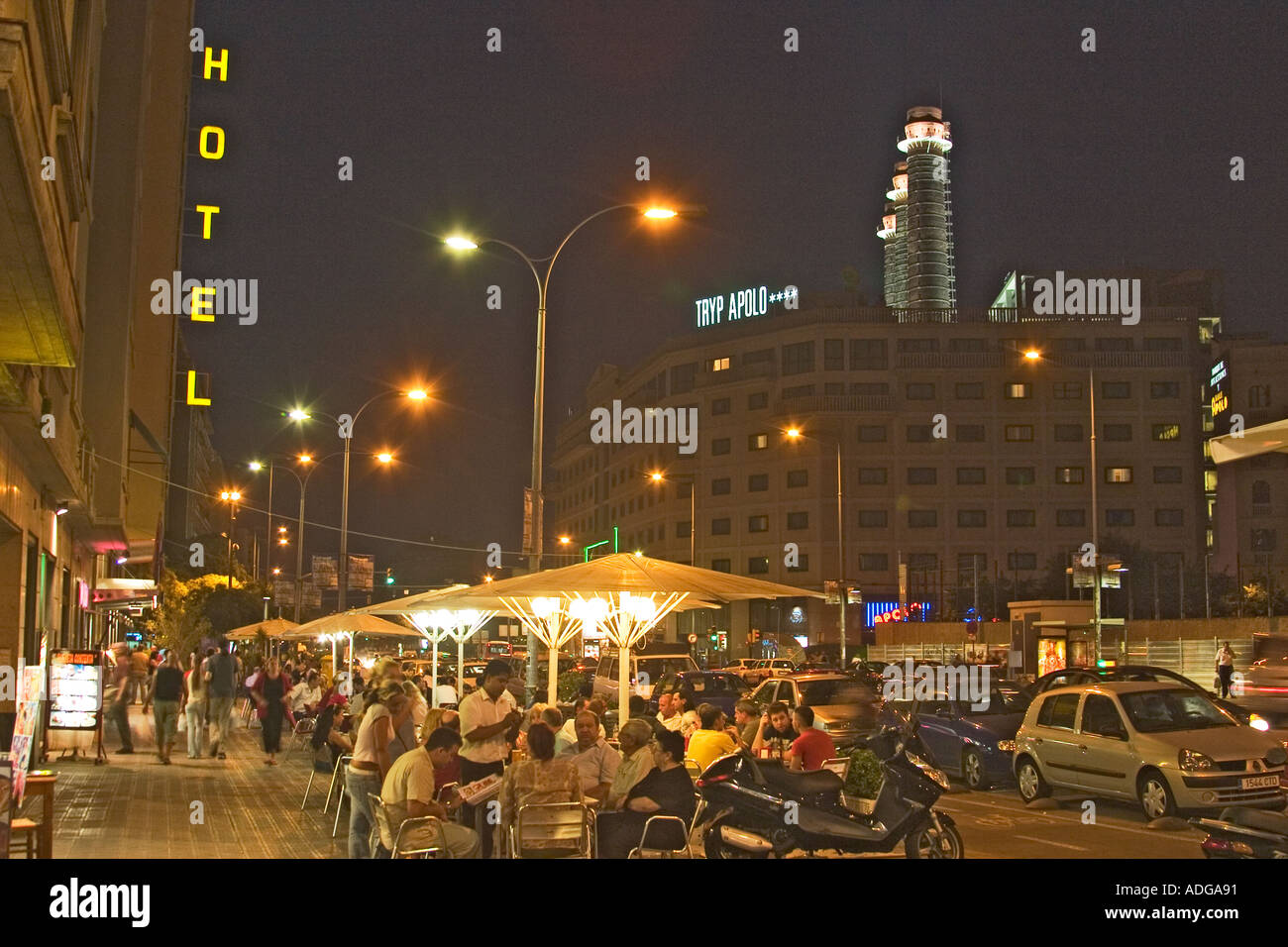 Barcelona Spanien Außengastronomie auf Avinguda del Paral-lel Stockfoto