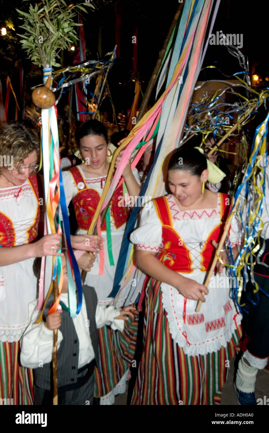 Mädchen beim Festival in Icod de Los Vinos-Teneriffa-Kanarische Inseln-Spanien Stockfoto