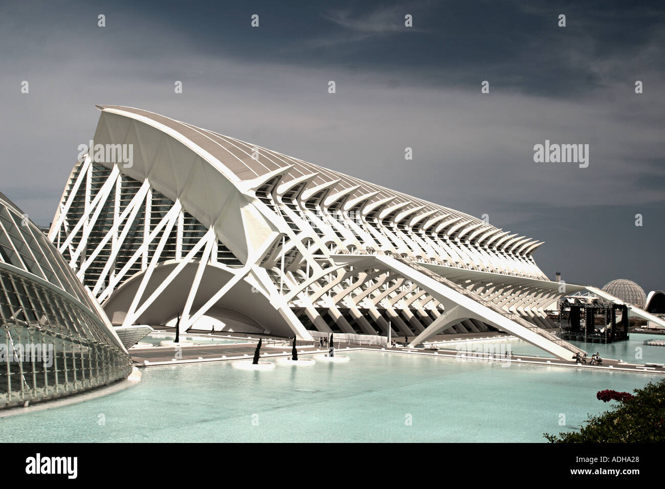 Spanien-Valencia-Stadt der Wissenschaften und Künste vom Architekten Santiago Calatrava-Museum der Wissenschaften Stockfoto