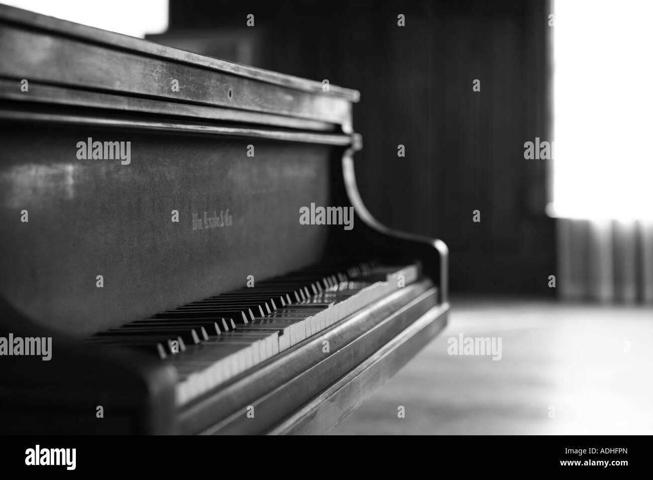 altes Klavier in Pflaume Obstgarten Herrenhaus Cumberland Island National Seashore Georgien Stockfoto