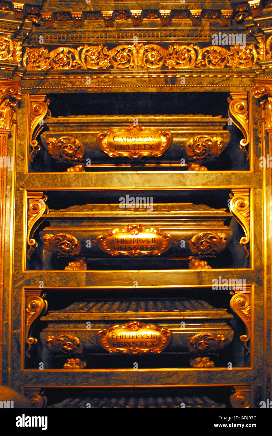 Escorial Royal Pantheon Funerary Urnen der spanischen Königsfamilie Madrid Spanien Espana Europa EU Stockfoto