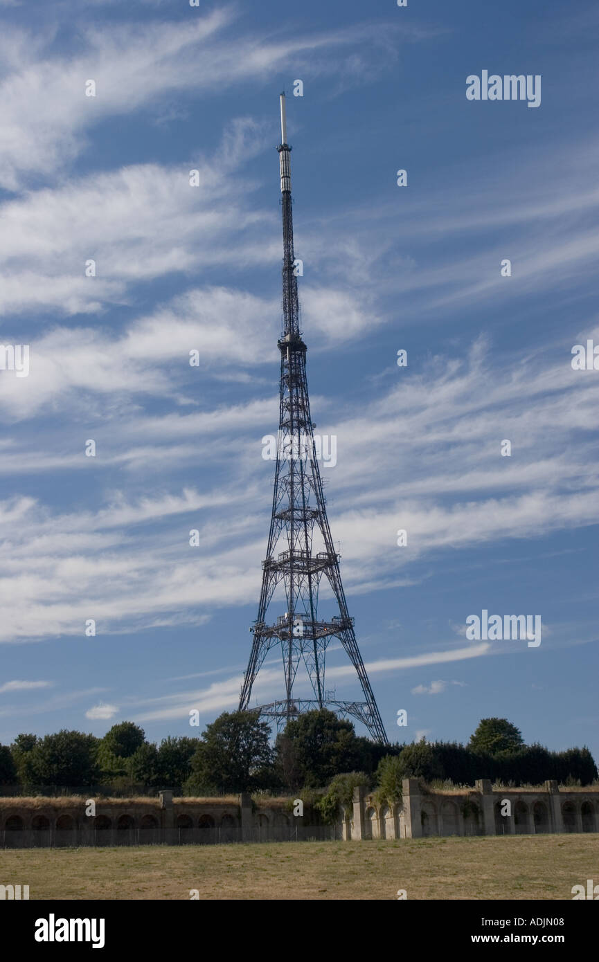 Fernsehen Mast Crystal Palace Park London England UK Stockfoto