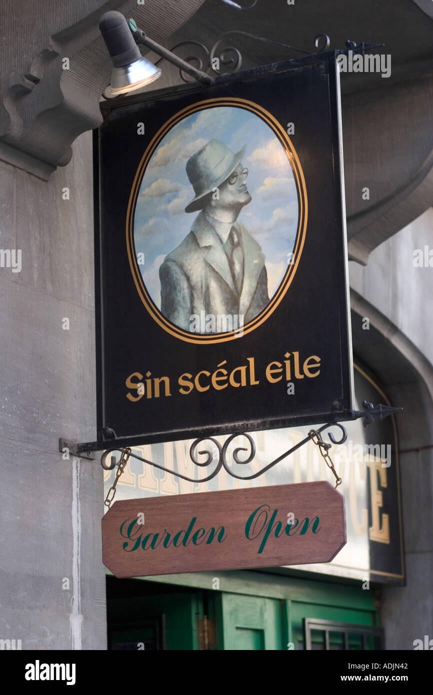 Die James Joyce Irish Bar Rue Archimedes EU Bezirk Brüssel Belgien Stockfoto