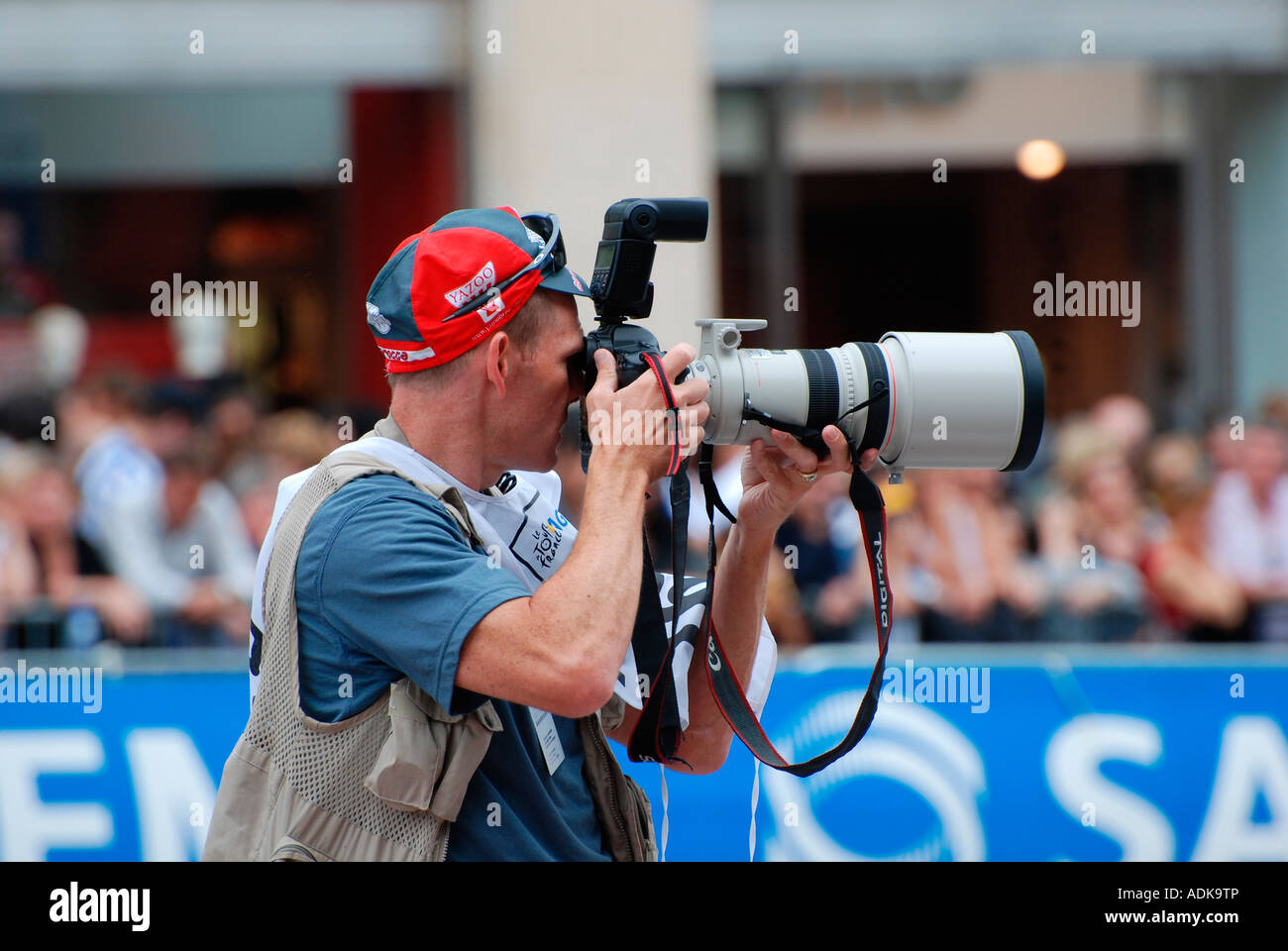 professionelle Sport-Fotograf in Paris bei der Tour de France 2007 Stockfoto