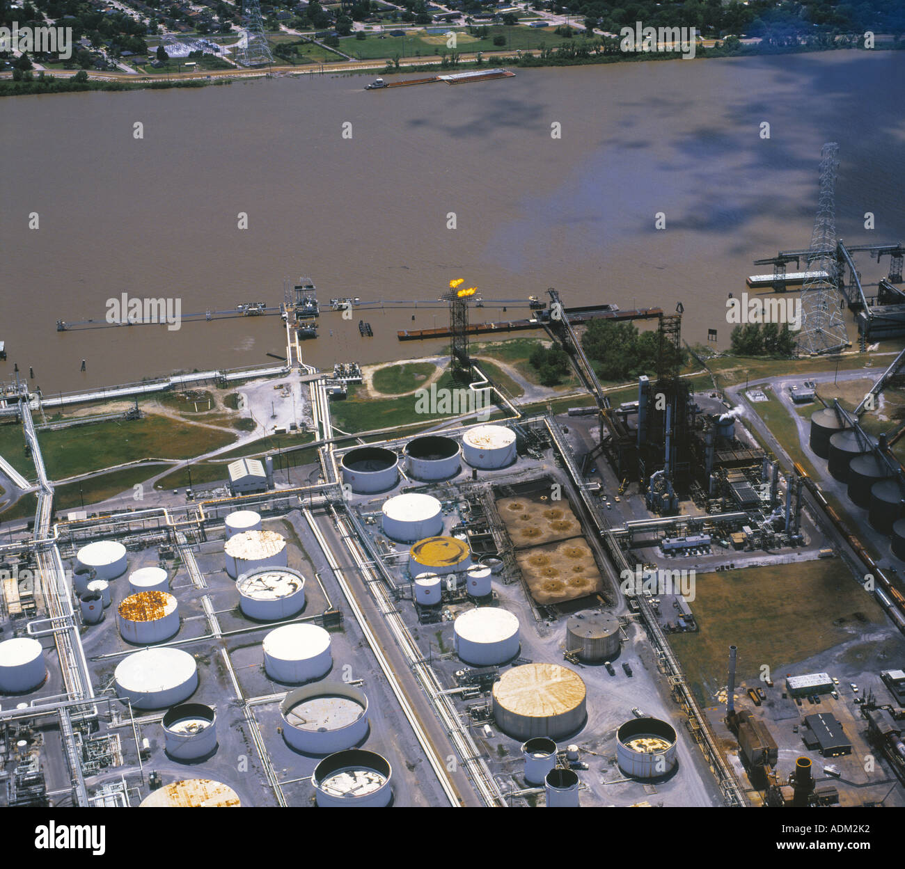 Luftaufnahme über New Orleans Erdöl-Raffinerie in St. Bernard Autobahn Mississippi Fluß Stockfoto