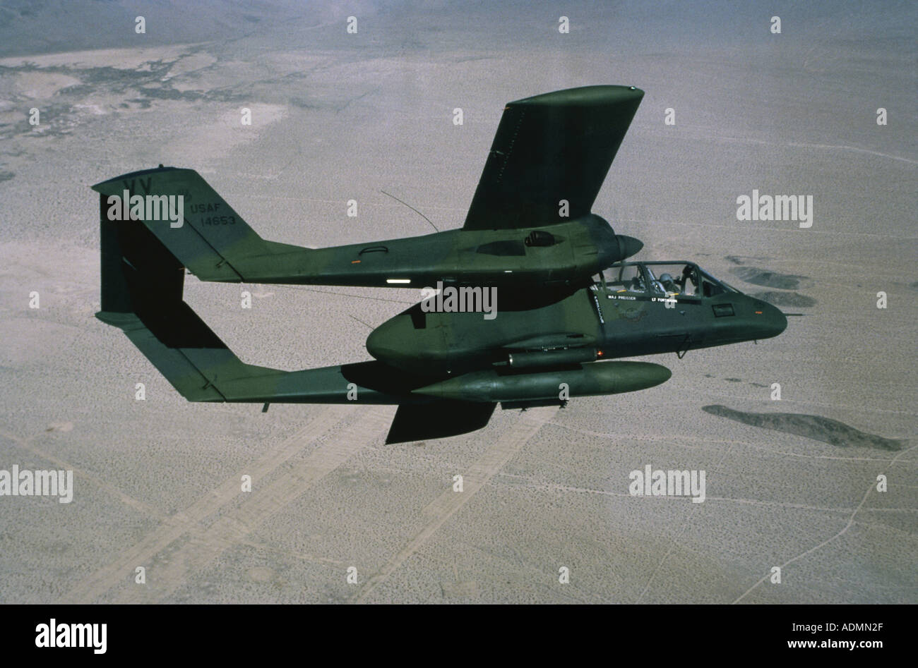 Luftaufnahme von einer OV-10 Bronco im Flug Stockfoto