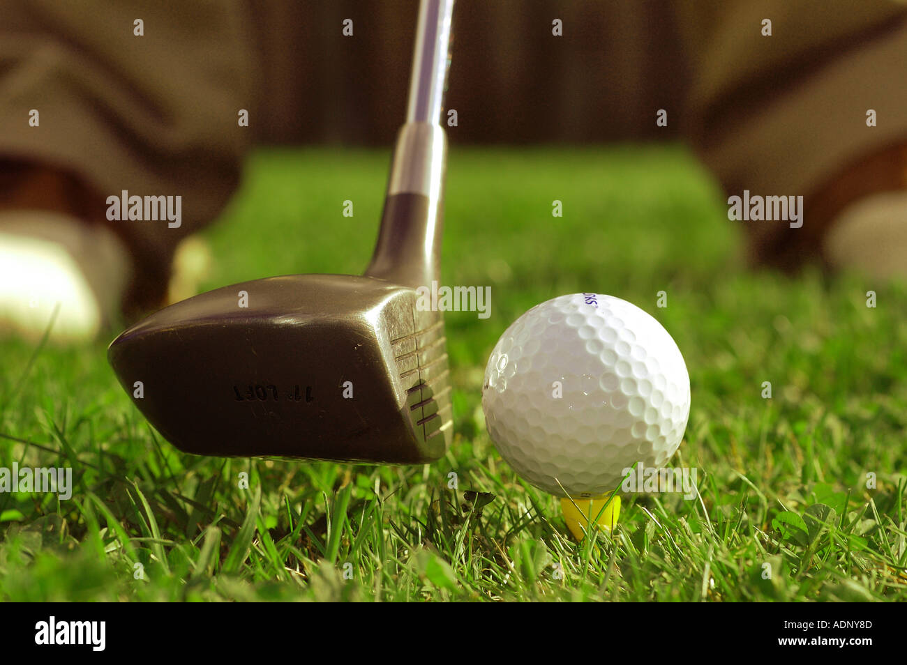 Close up of golf ball about to tee off Stockfoto