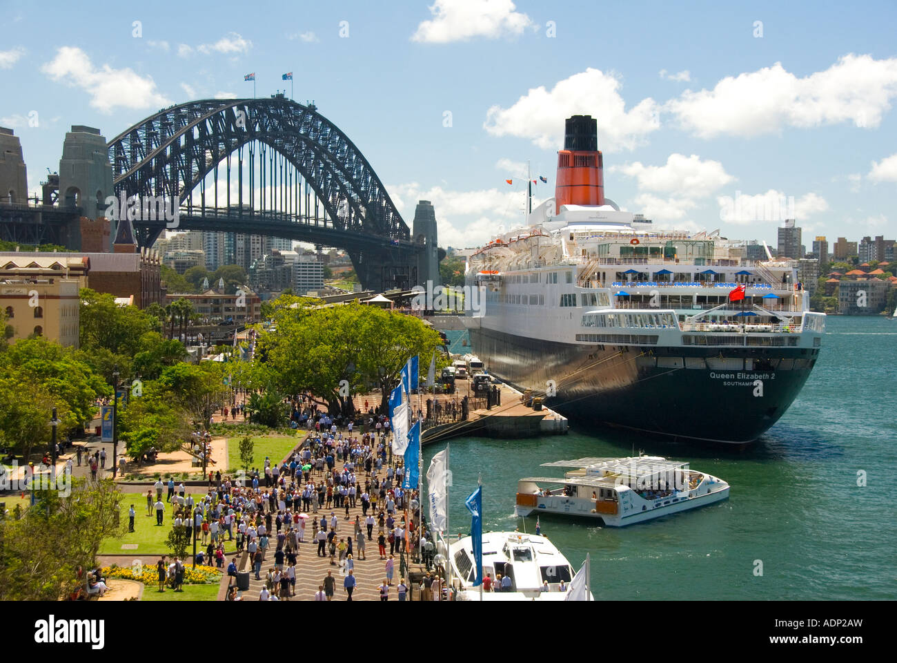 Königin Elizabeth 11 an ihrem Liegeplatz in Circular Quay Sydney New South Wales Australien Stockfoto