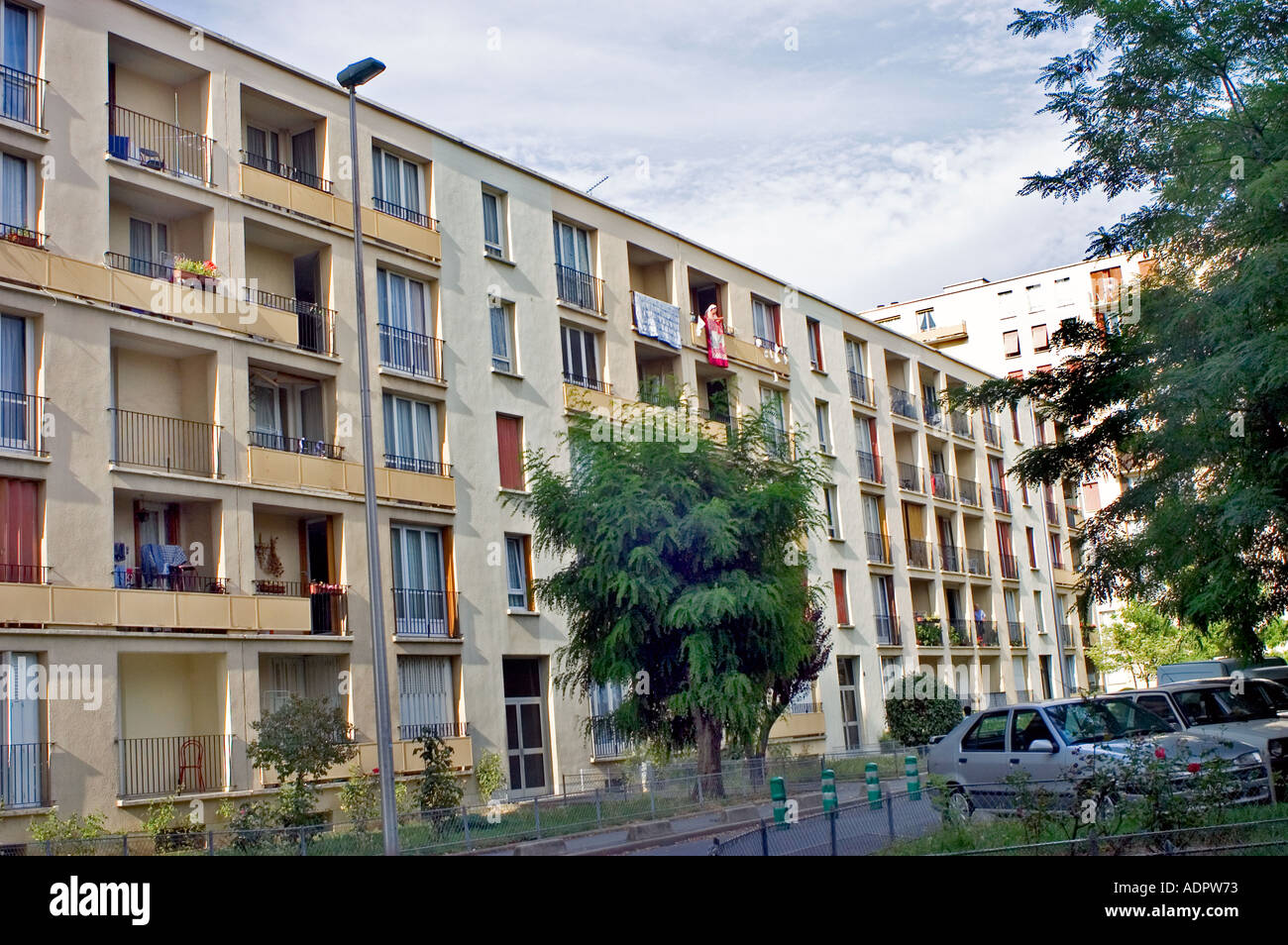 Paris Frankreich, Moderne Wohnarchitektur Öffentliche Wohnanlage im nördlichen 'Paris 1960s Suburbs' Sarcelles Council Estate, Wohnprojekte, Stockfoto