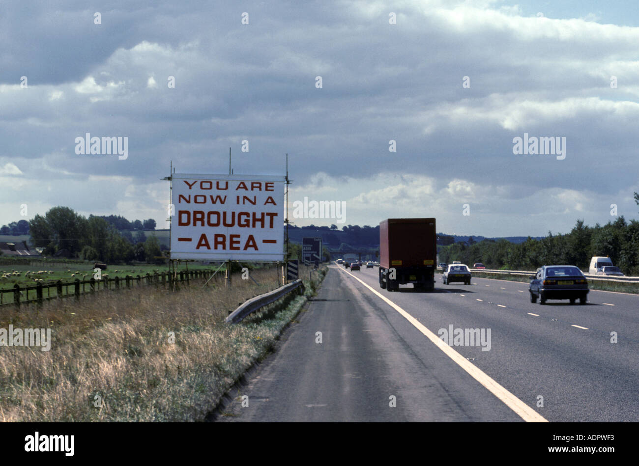 Dürre Warnzeichen auf M5 Autobahn in der Nähe von Exeter Devon ca. 1976 Stockfoto