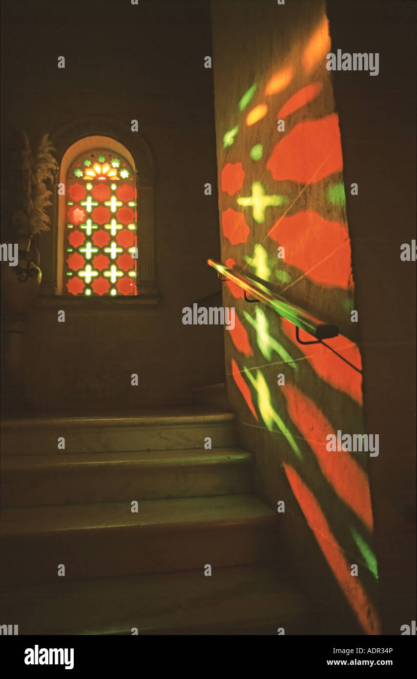 Lichtreflexe in einer Kirche in Mallorca, Spanien, Balearen, Mallorca Stockfoto