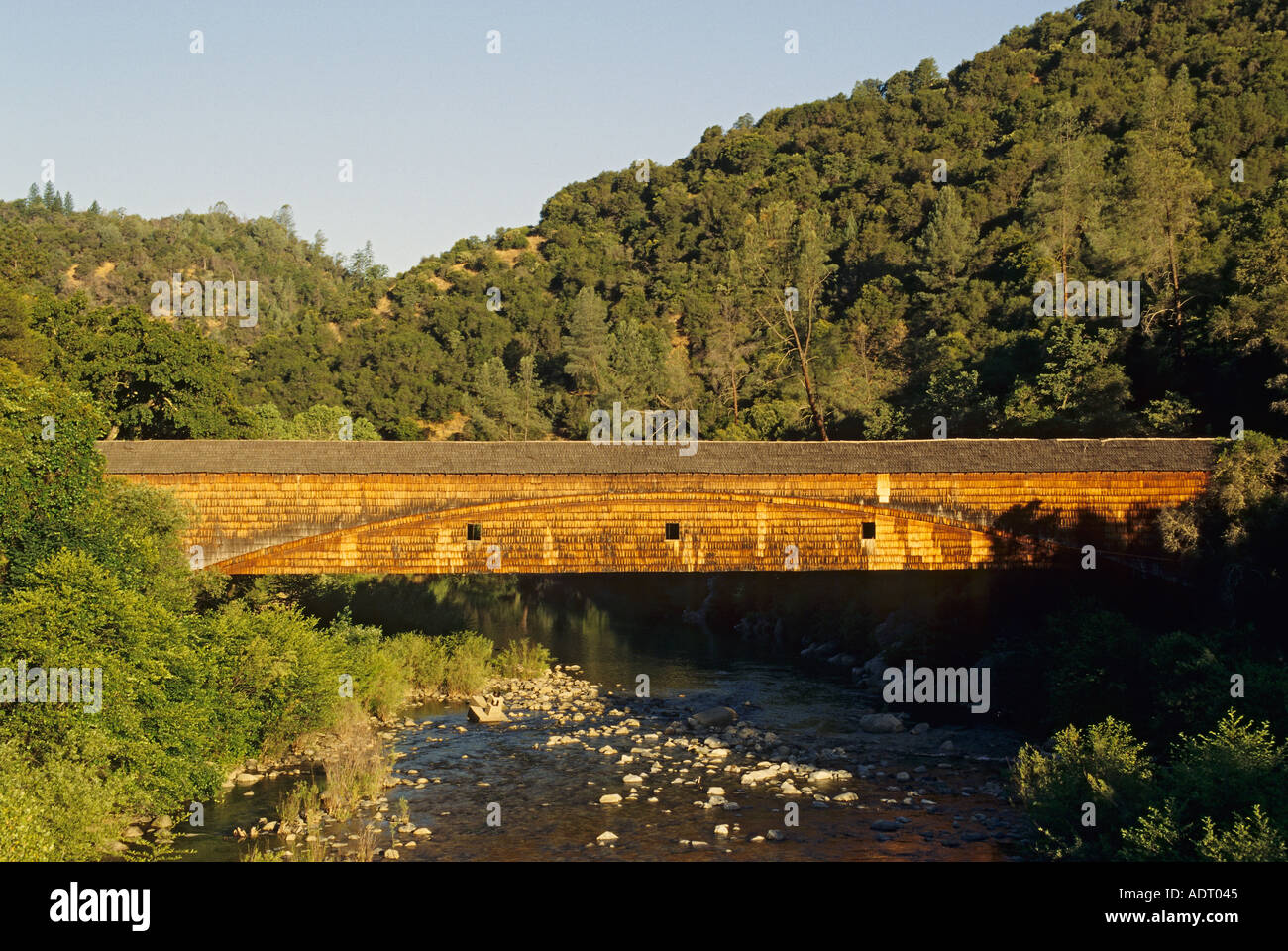 California Gold Country Bridgeport State Park bedeckte Brücke Stockfoto