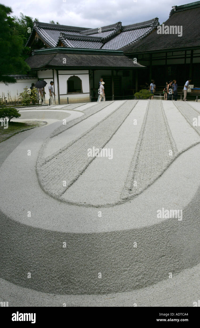 Eine Fläche von Sand Silber bei den Silver Tempel Zen-Garten im alten Kyoto-Japan-Asien Stockfoto