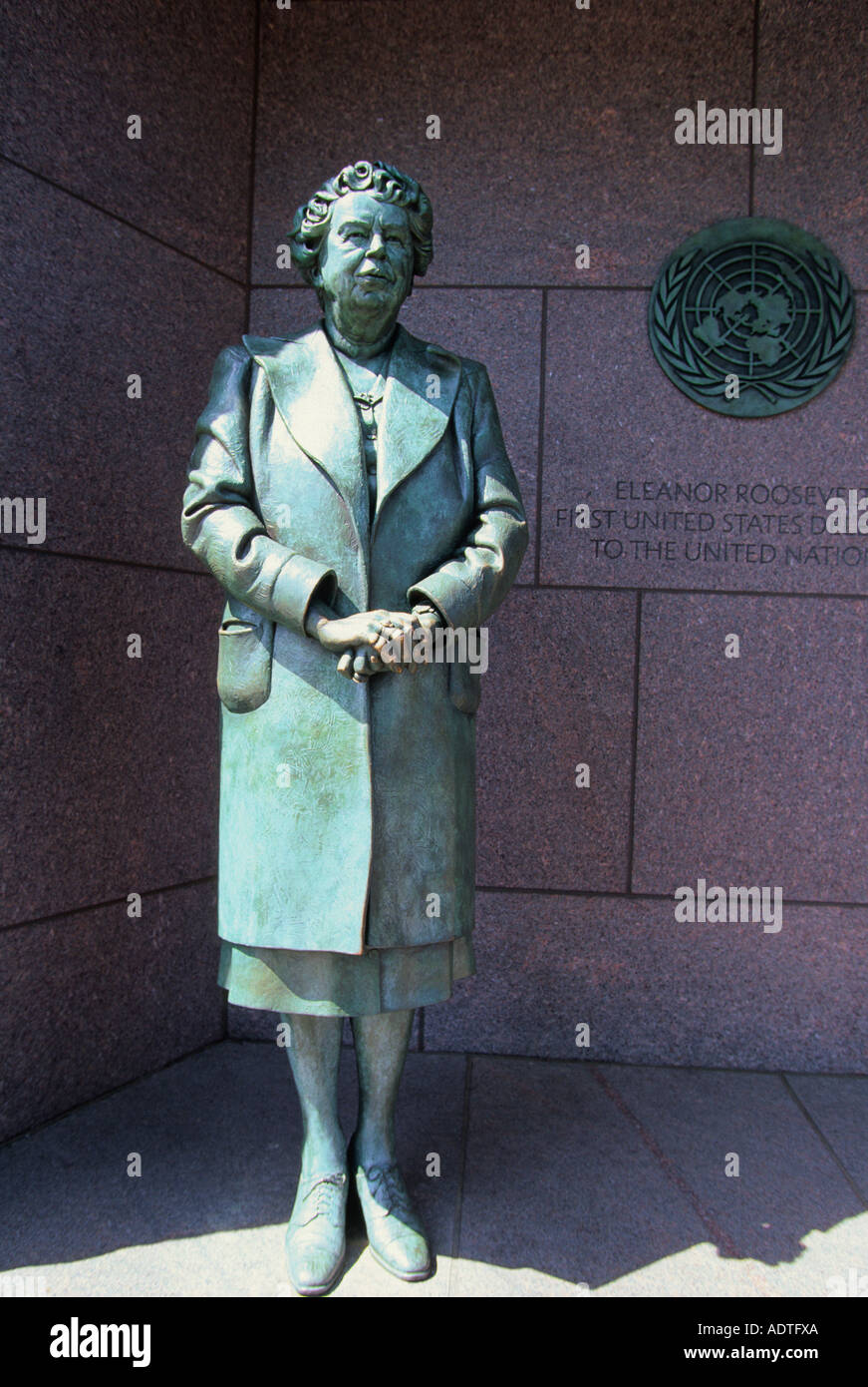 USA Washington DC die Franklin Delano Roosevelt Memorial Statue von Eleanor Roosevelt, die von Neil Estrerm geschaffen wurde Stockfoto