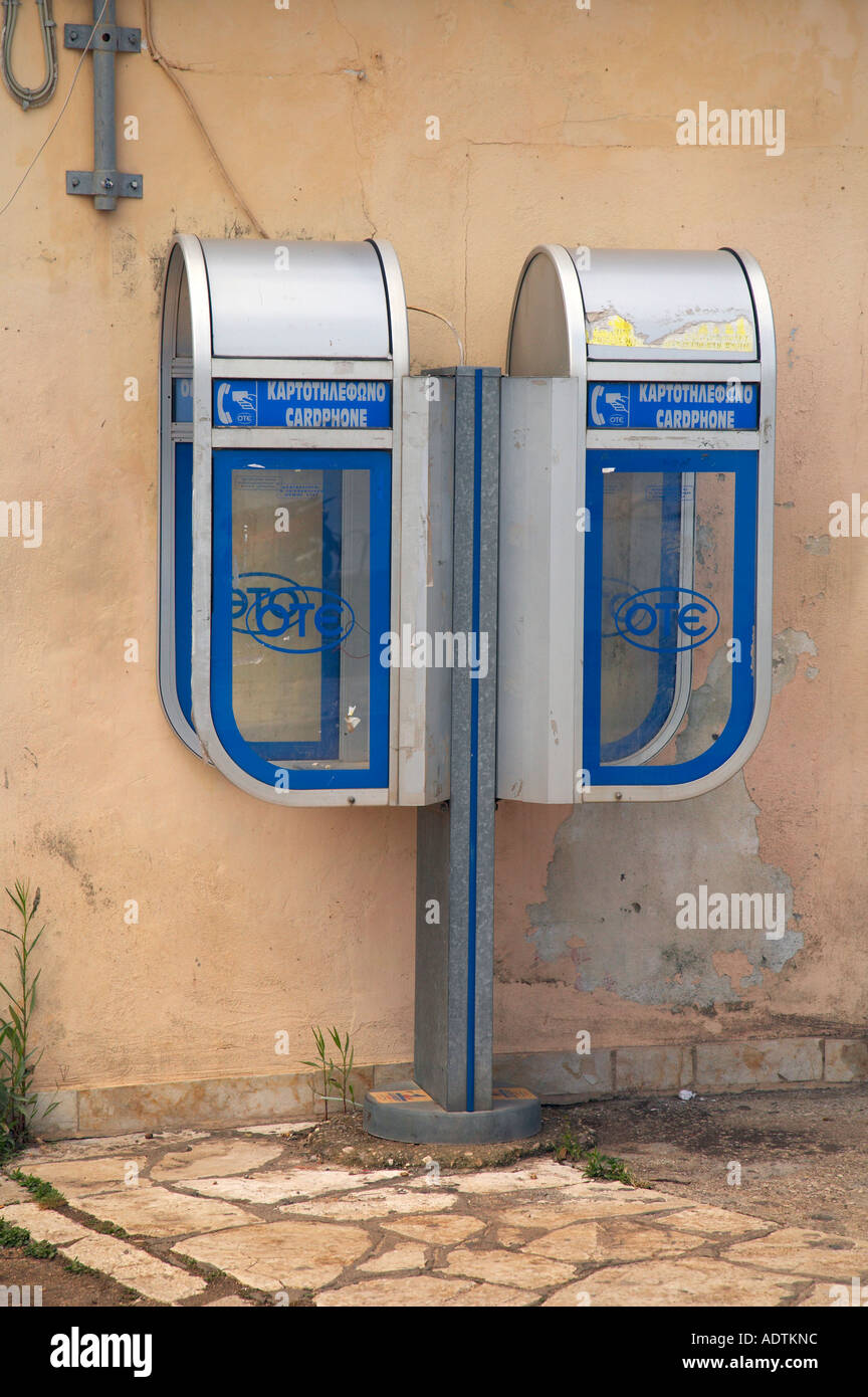 Öffentliche Telefonzelle in Kassiopi Korfu Stockfoto