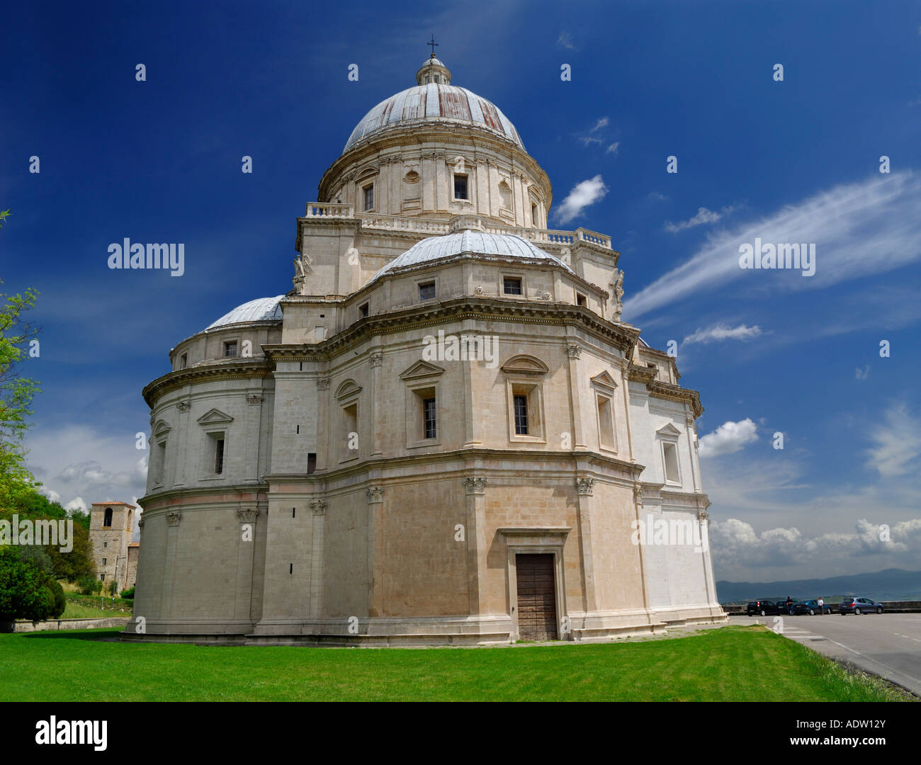 Santa Maria della Consolazione Saint Maria Trost katholische Kirche in Todi Umbrien Italien mit blauem Himmel Stockfoto