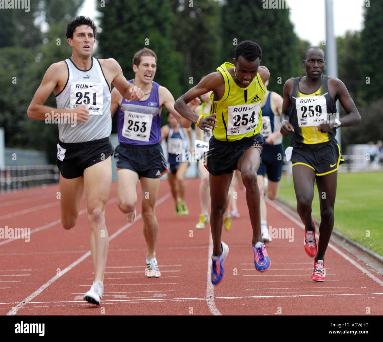 Rennen um den zweiten Platz im Emsley Carr Mile 2007 Stockfoto