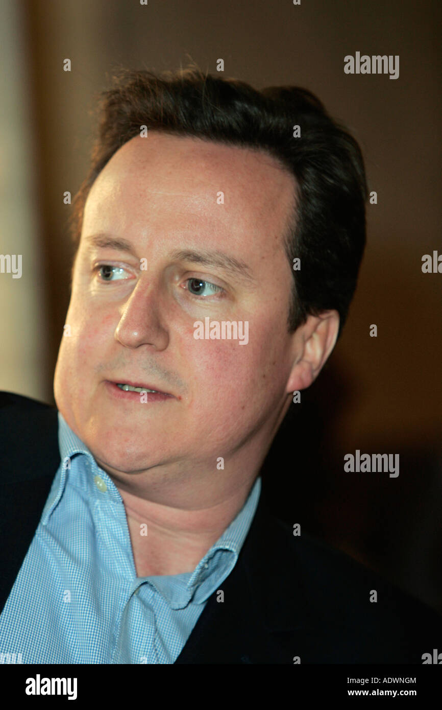 David Cameron Leader der konservativen Partei in seinem Wahlkreis in Chadlington Oxfordshire UK Stockfoto