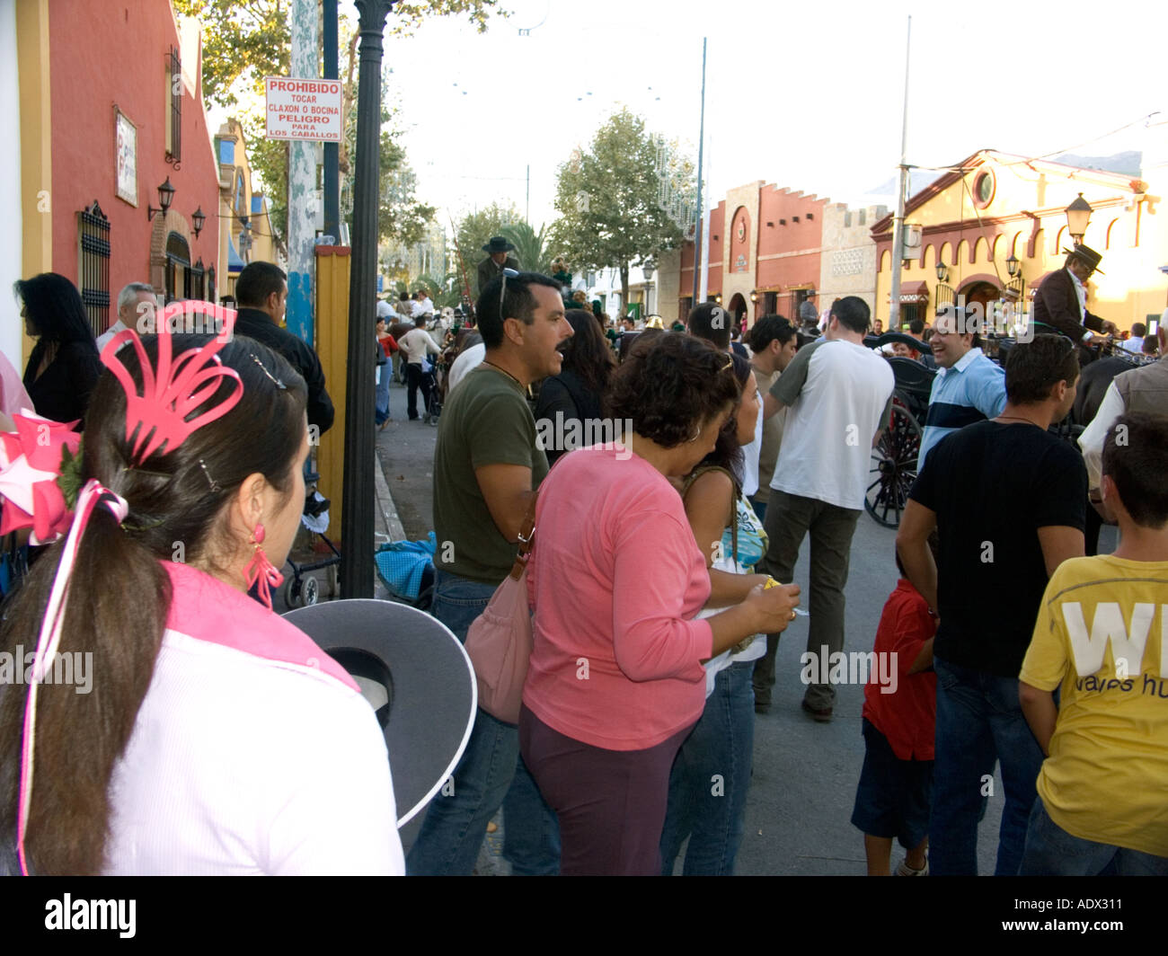 Feria de Nuestra Señora la Virgen del Rosario Coronado Messe der Muttergottes die gekrönte Jungfrau des Rosenkranzes Stockfoto