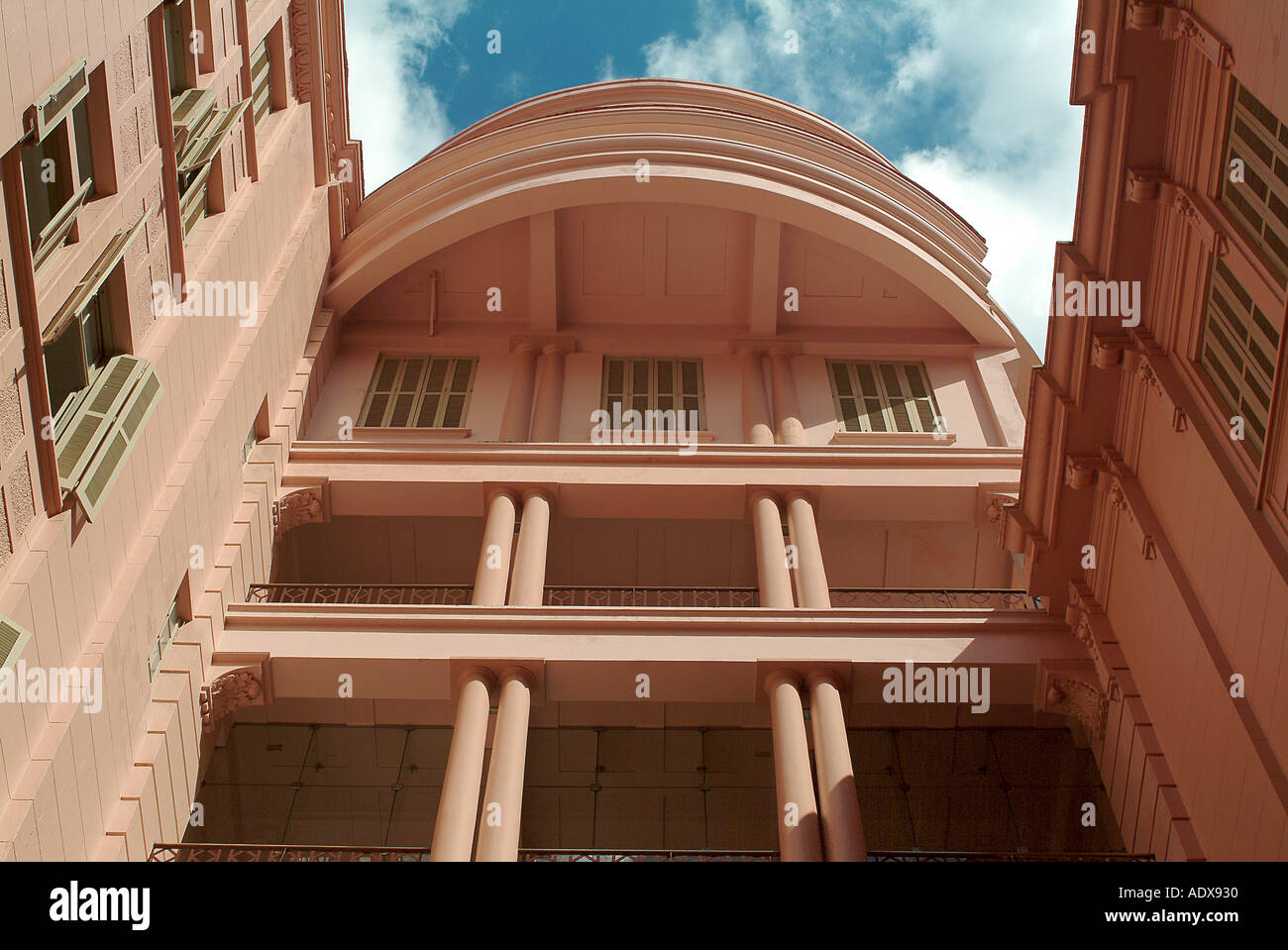 Casa de Cultura Mario Quintana Porto Alegre Rio Grande tun Sul Balkon Architekturdetail Kuppel Himmel Architektur Stockfoto