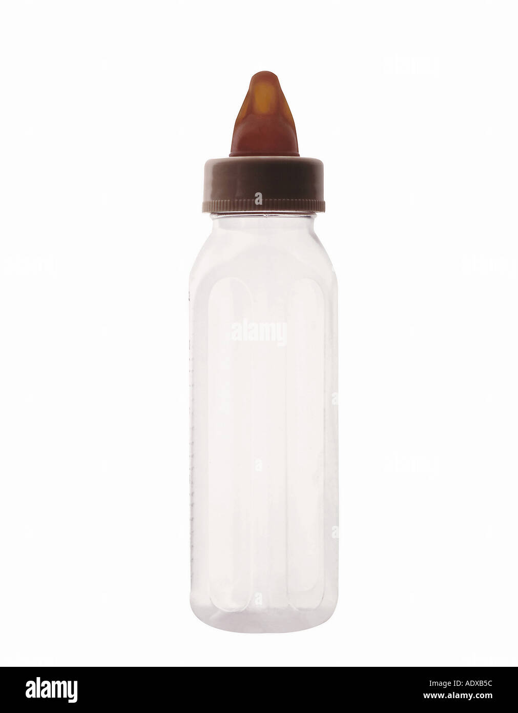 Konzepte Kind Kind Baby mit der Flasche füttern GAP Ring Nippel Stecker Festplatte leer transparent Pflege Grundnahrungsmittel Kleinkind Getränk essen Milchprodukte pro Stockfoto